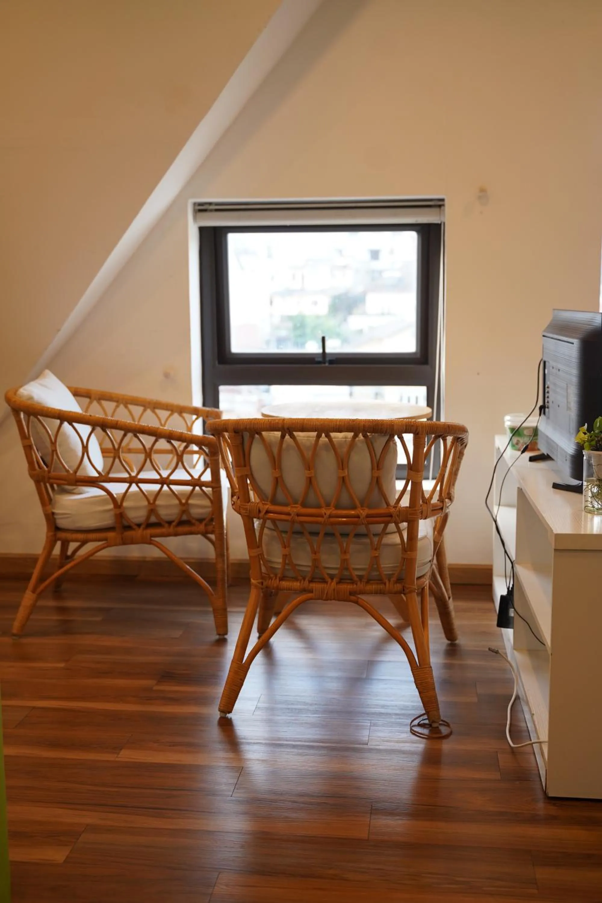 TV and multimedia in Ngàn Phố Studio & Love Hotel