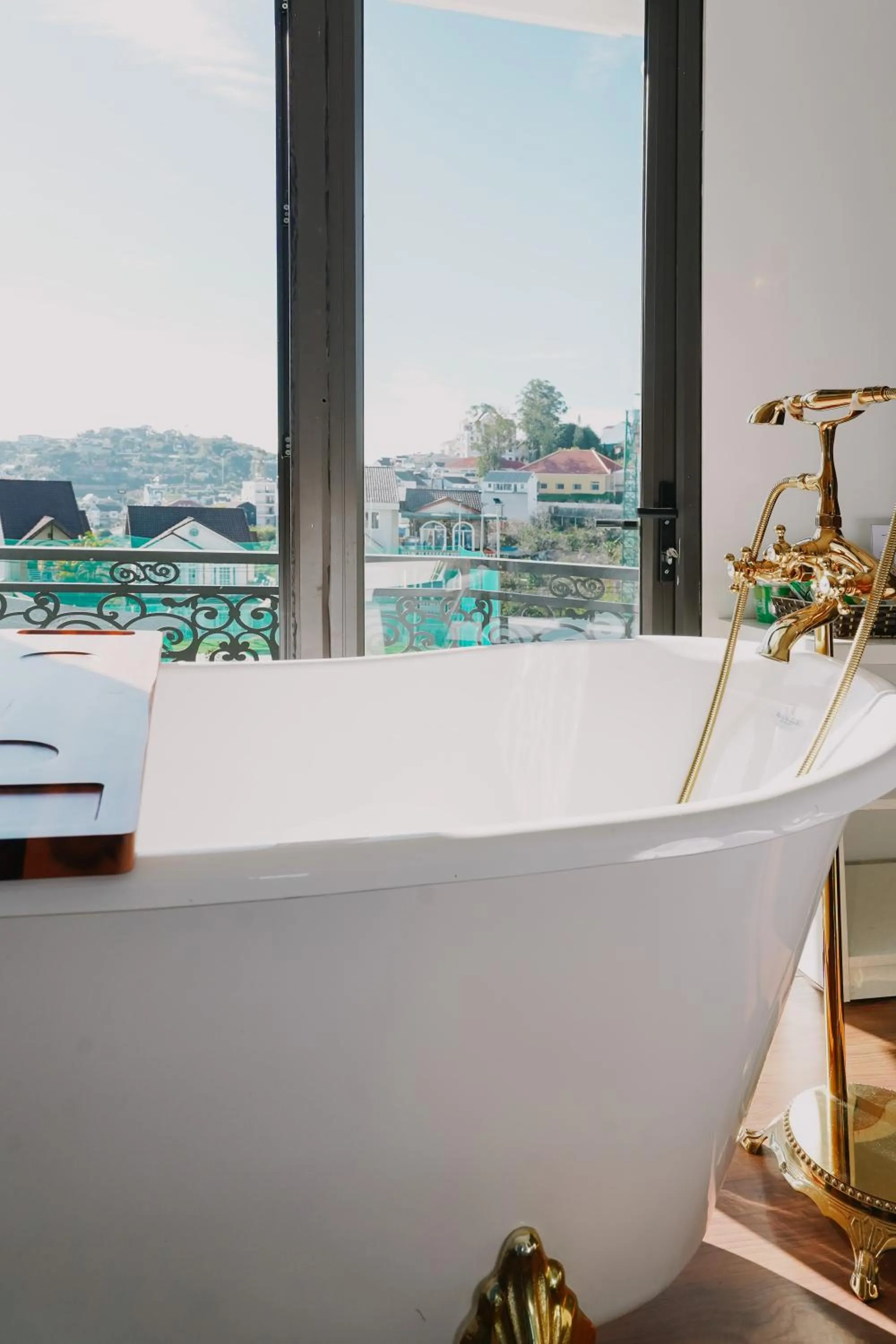 Bath in Ngàn Phố Studio & Love Hotel