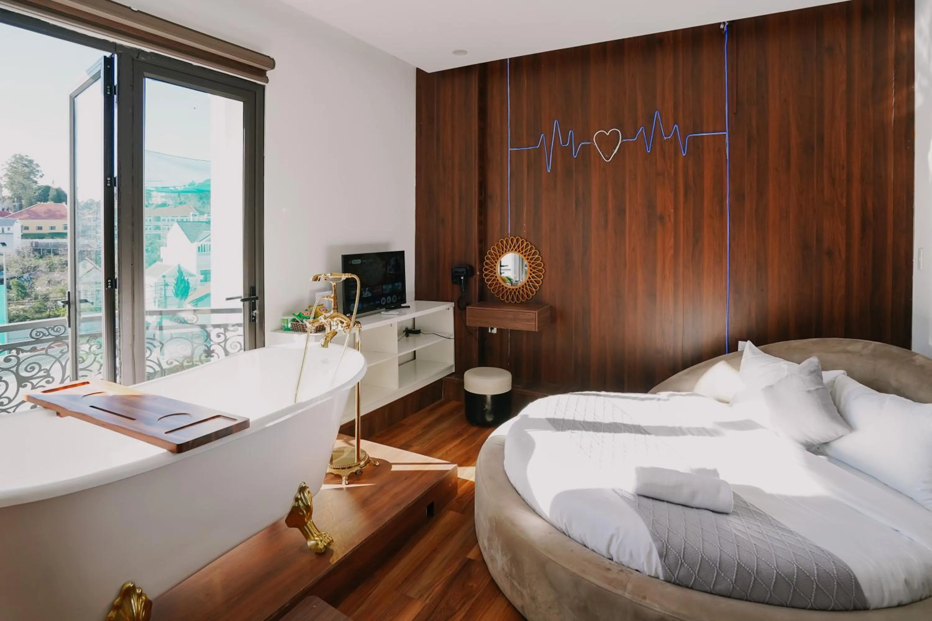 Bedroom, Bed in Ngàn Phố Studio & Love Hotel