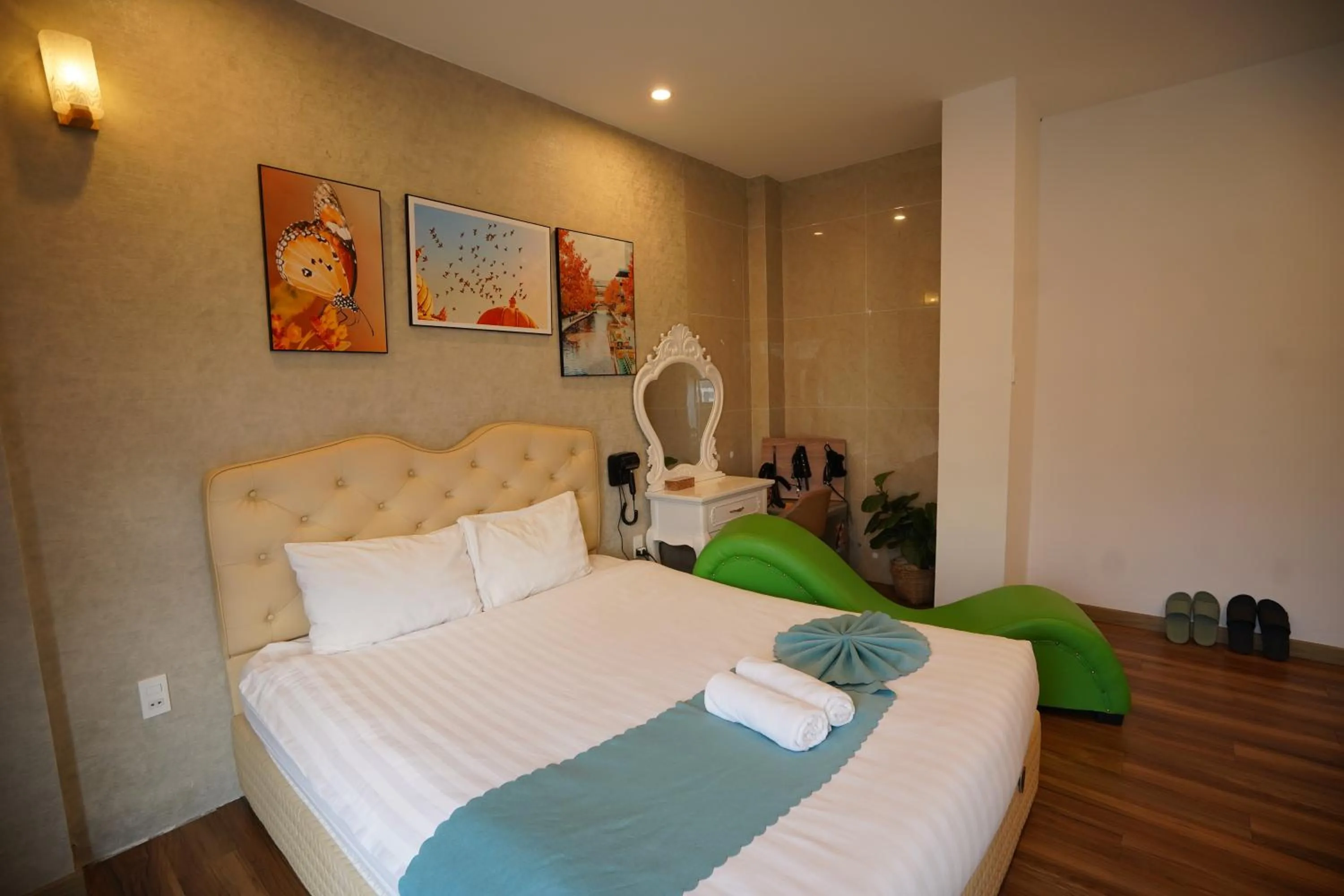 Bed in Ngàn Phố Studio & Love Hotel