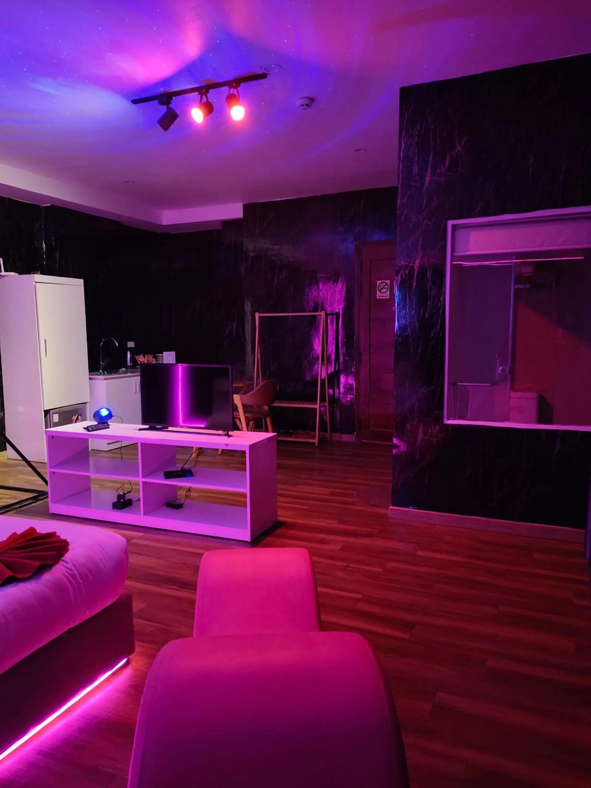 Seating area in Ngàn Phố Studio & Love Hotel