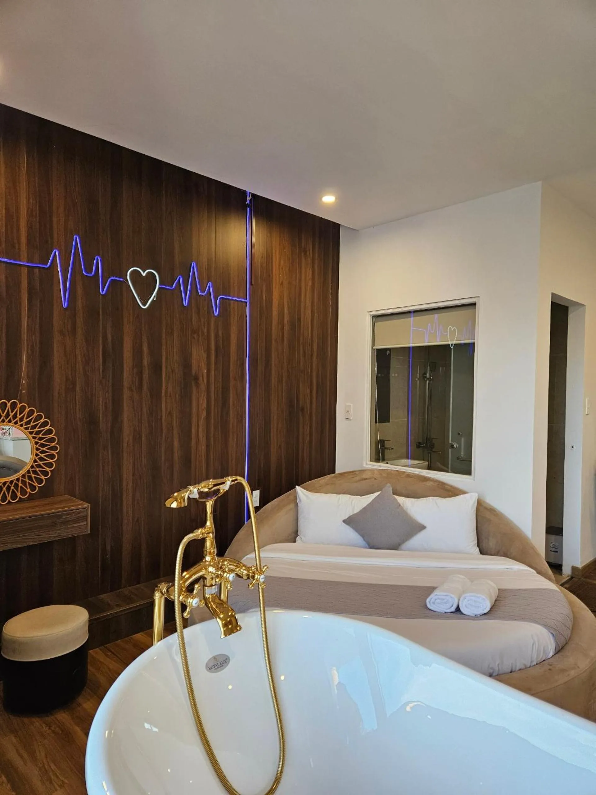 Bed in Ngàn Phố Studio & Love Hotel