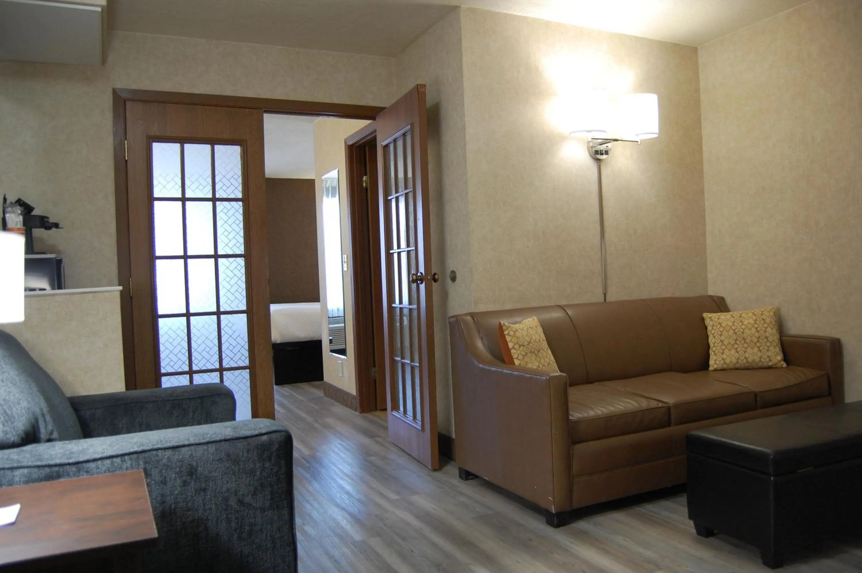 Living room in Quality Inn Homestead Park