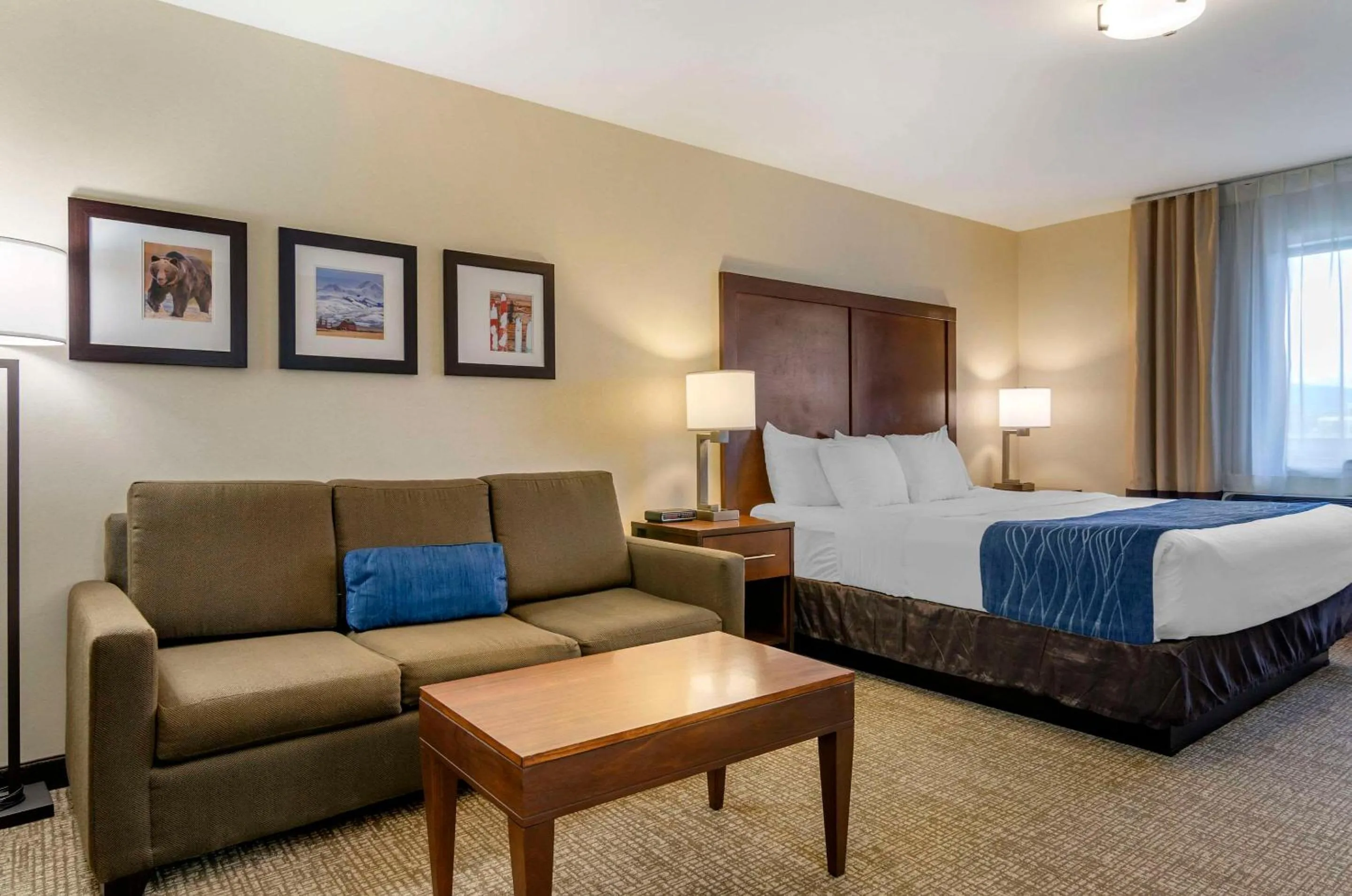 Bedroom, Bed in Comfort Inn Bozeman near University