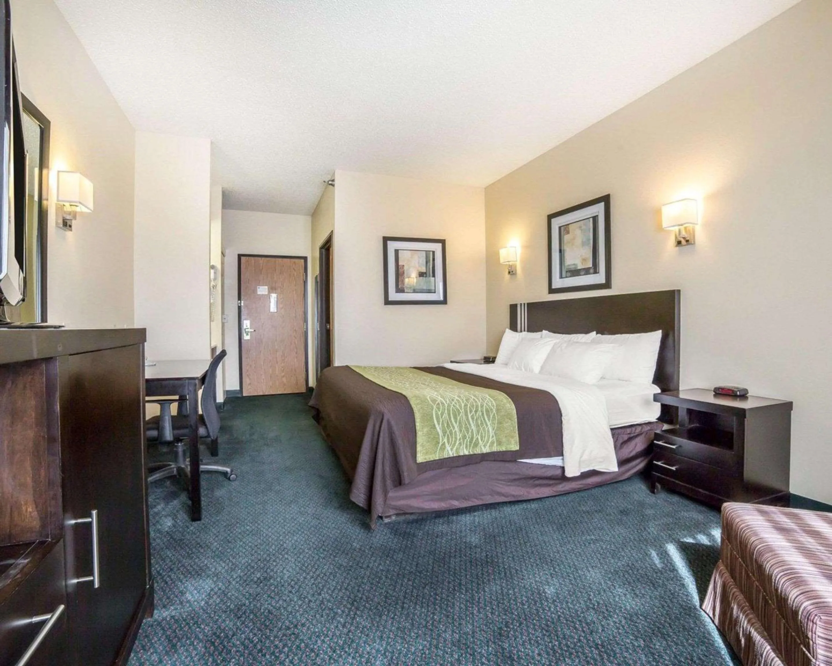Photo of the whole room, Bed in FairBridge Inn & Suites Glendive