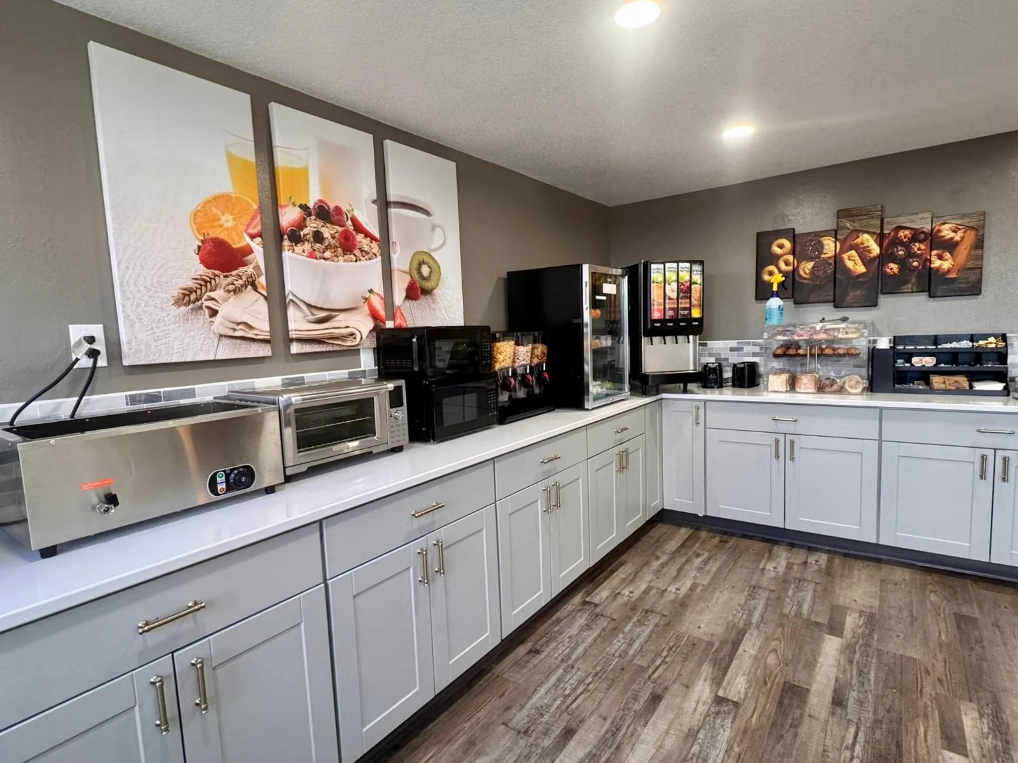 Breakfast in Baymont by Wyndham Great Falls City Center