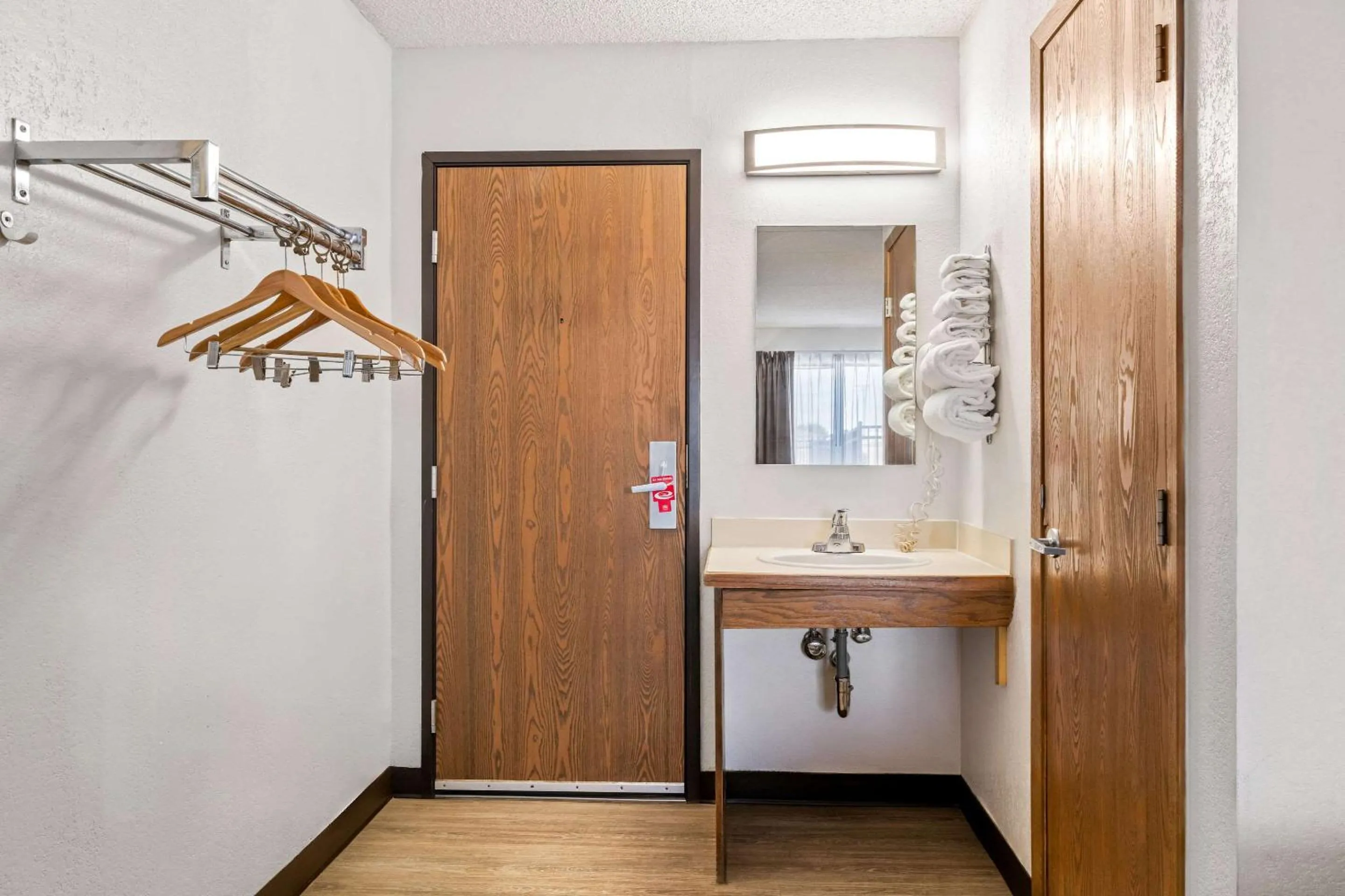 Bedroom in Econo Lodge Billings