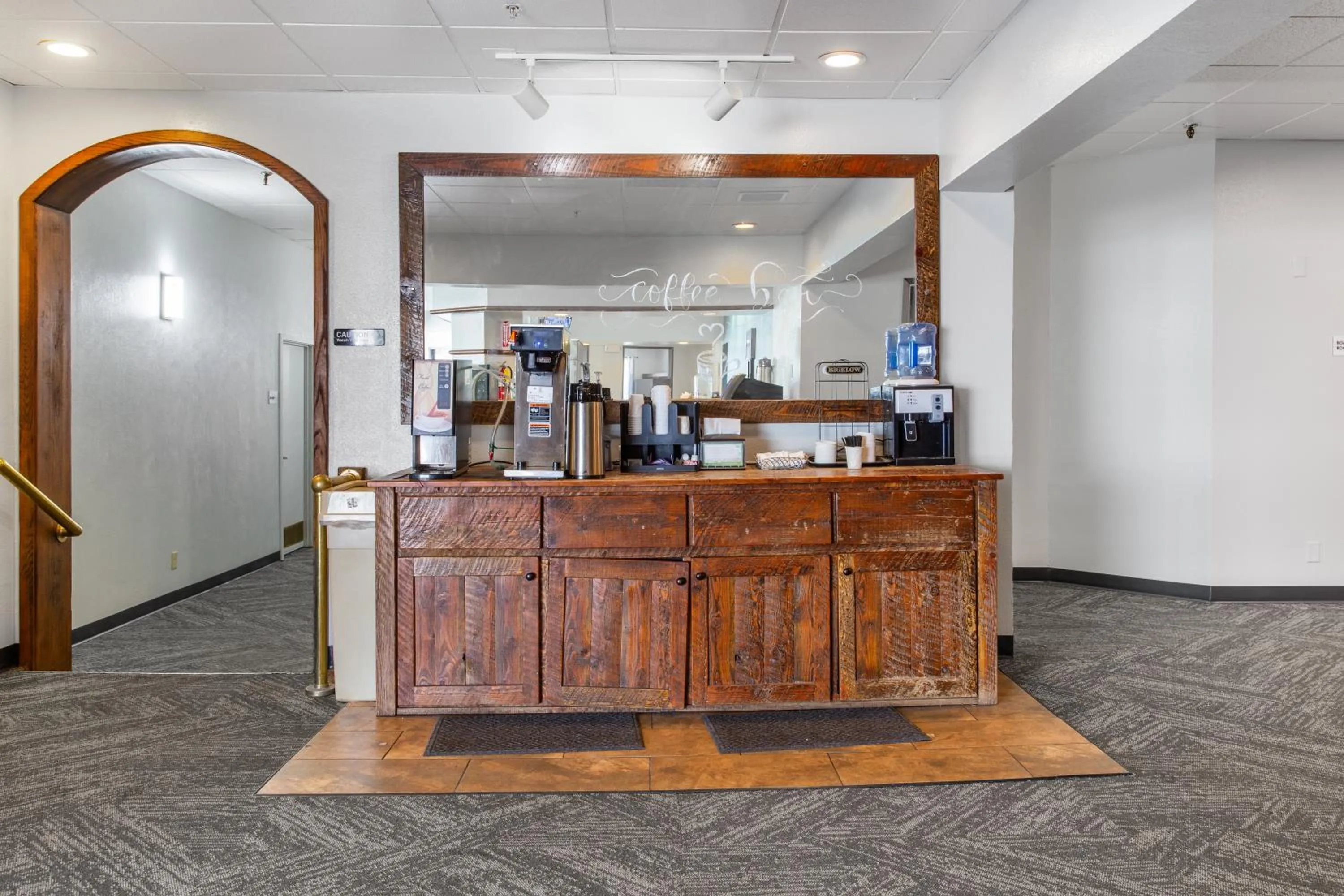 Coffee/tea facilities in Studio 6 Suites Butte MT I-90 I-15