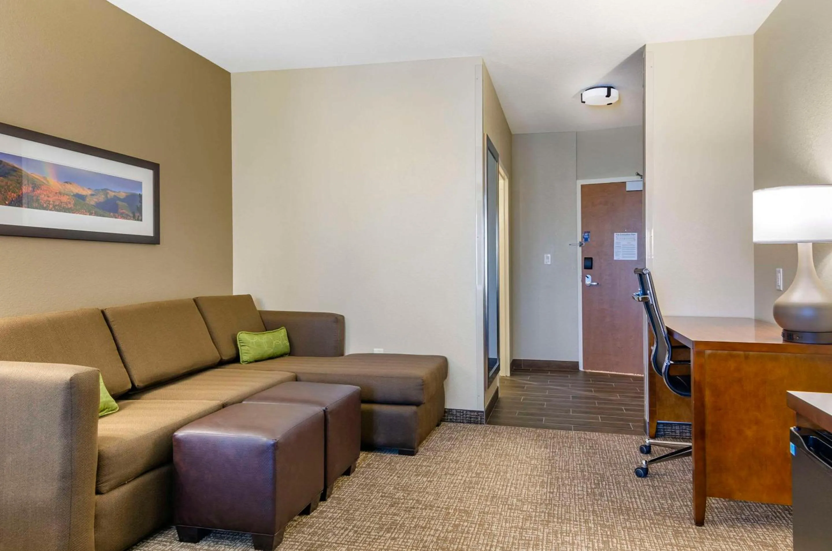 Bedroom in Comfort Suites Helena Airport