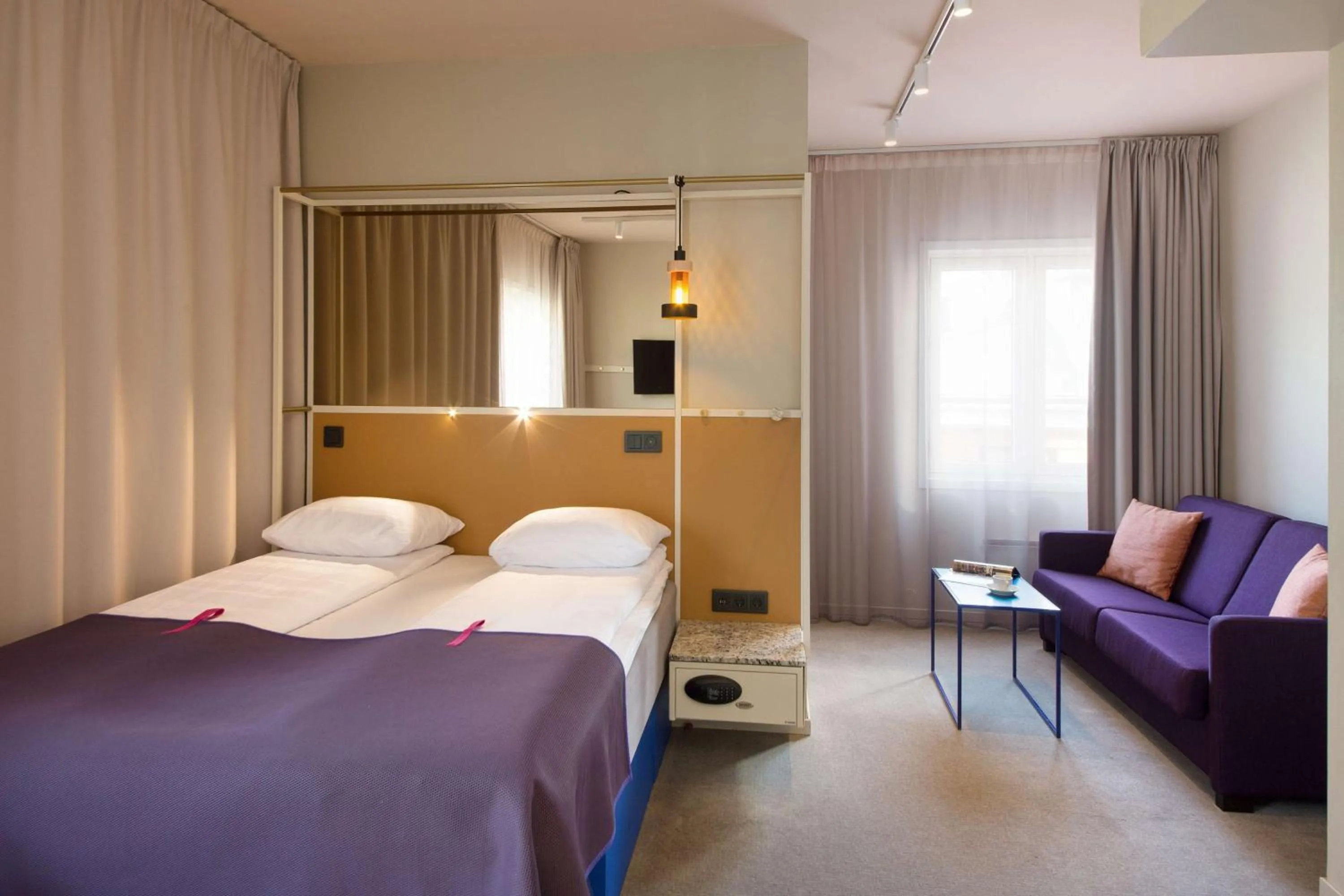 Photo of the whole room, Bed in Scandic Karl Johan