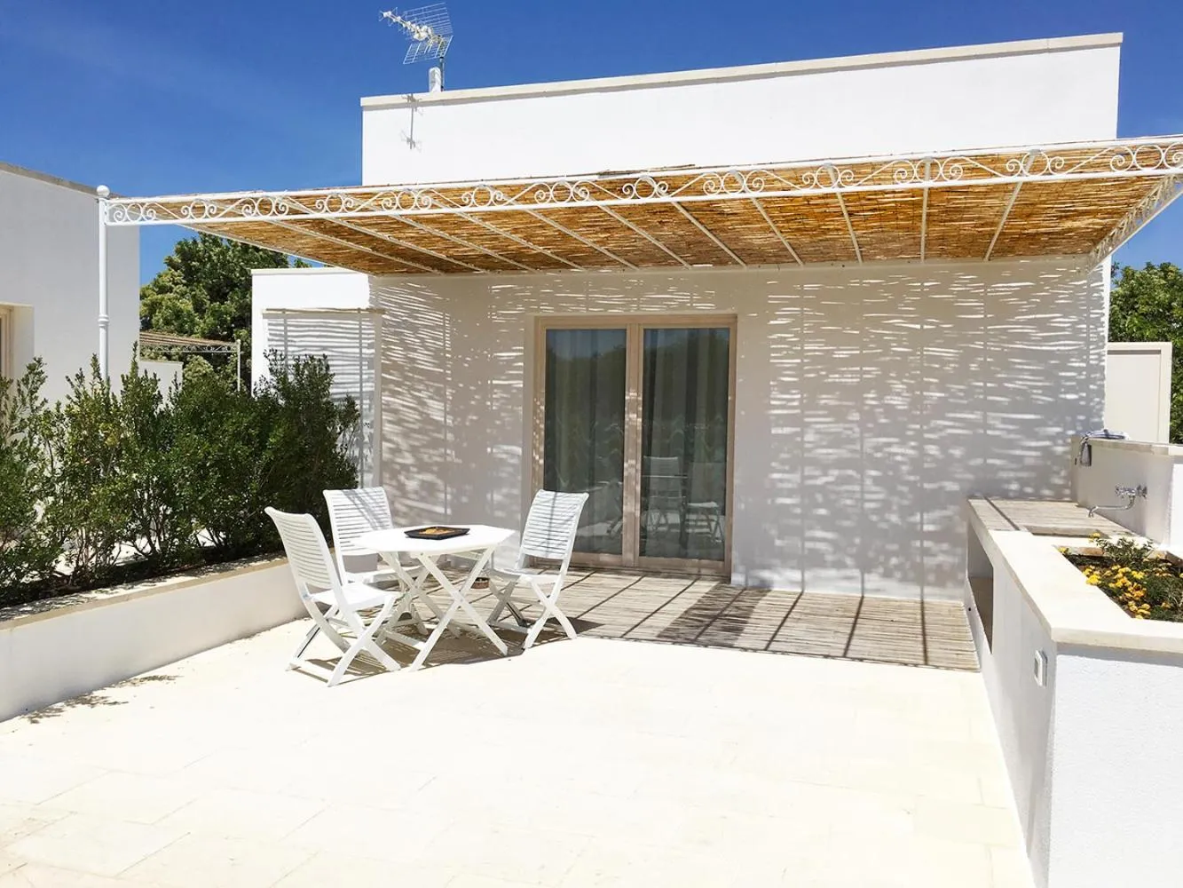 Patio in Tenuta DonnAnna Agriturismo&Glamping