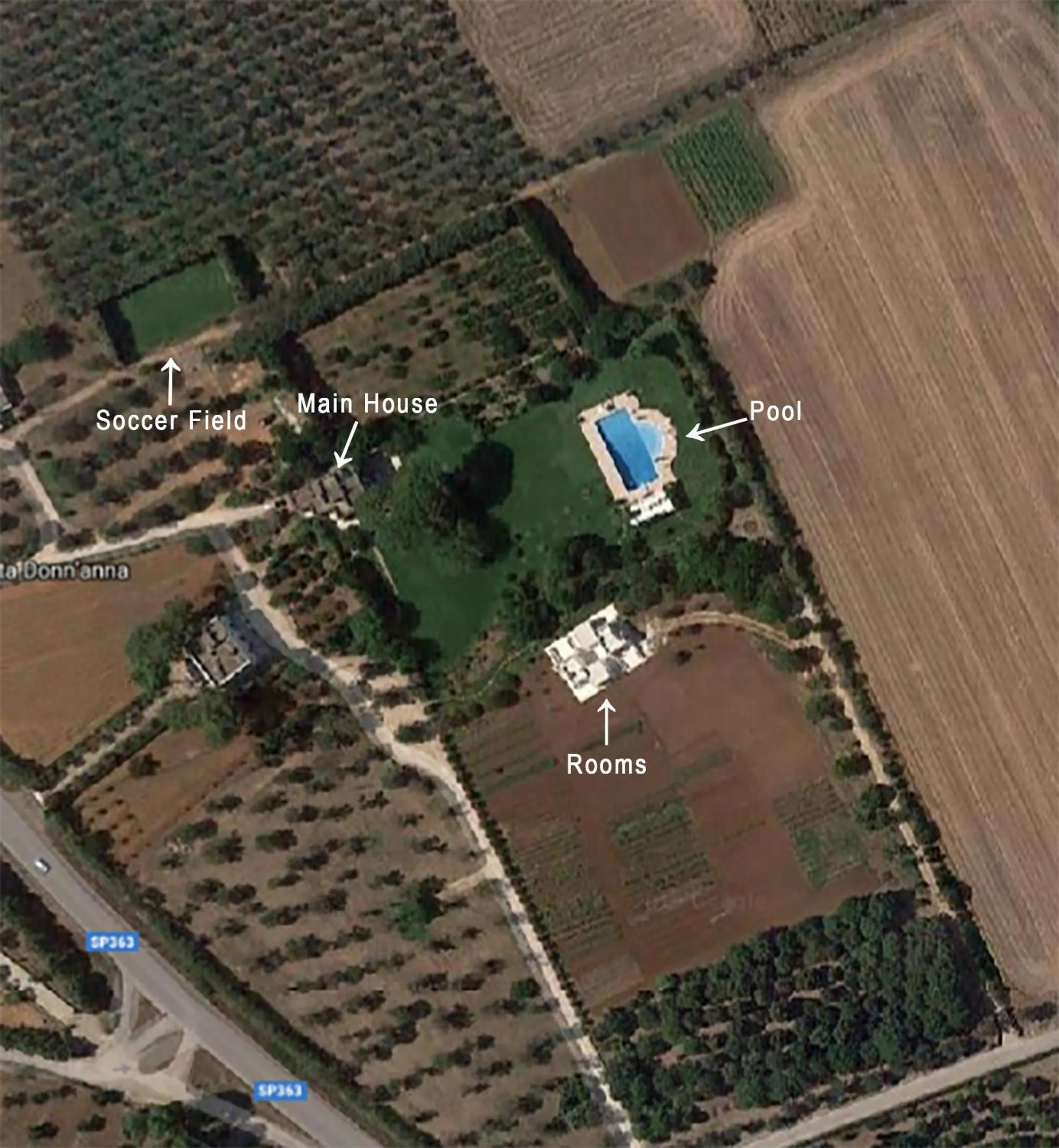 Bird's eye view in Tenuta DonnAnna Agriturismo&Glamping