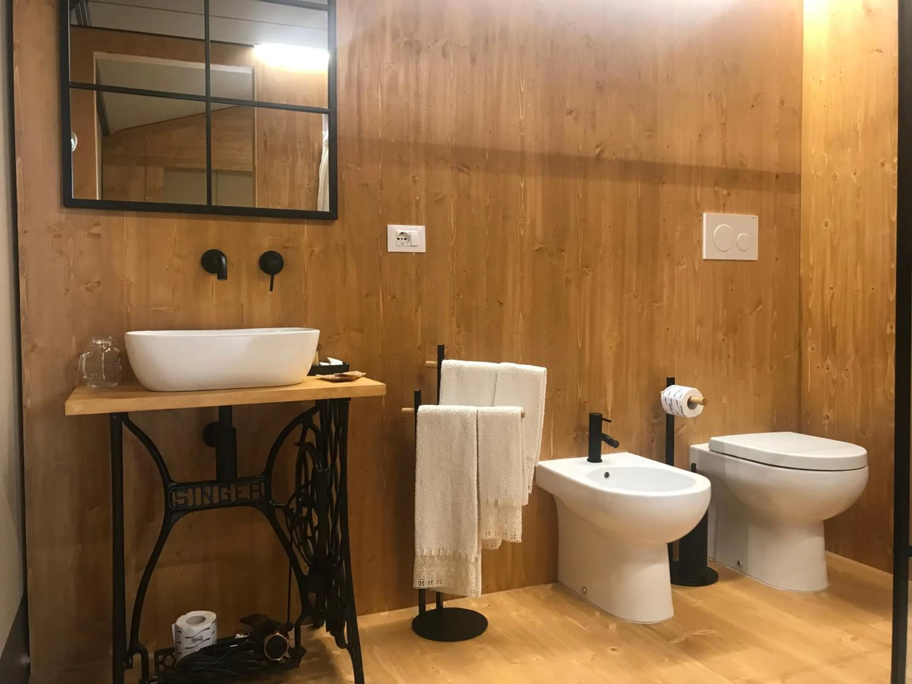 Bathroom in Tenuta DonnAnna Agriturismo&Glamping