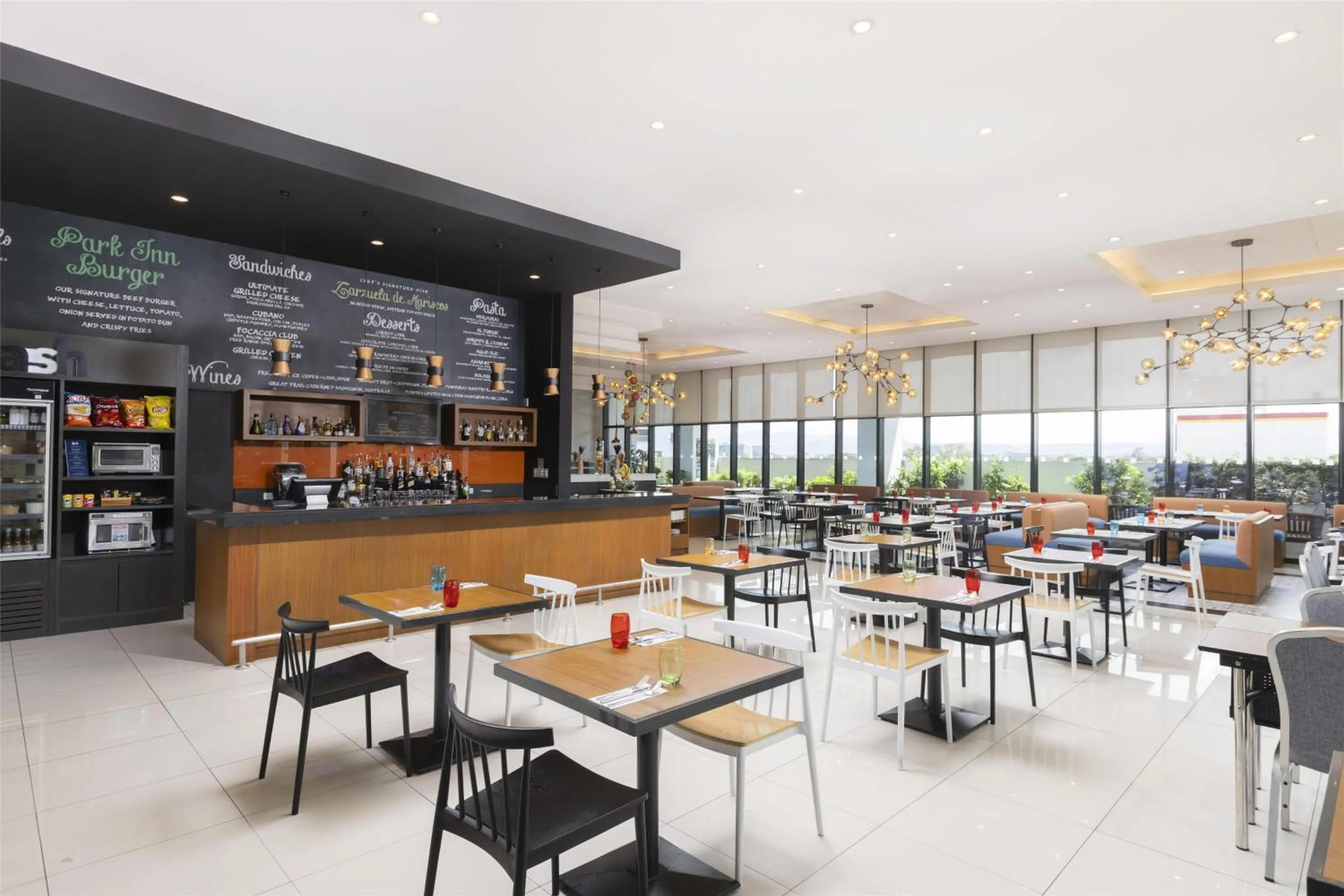 Restaurant/places to eat in Park Inn by Radisson North Edsa