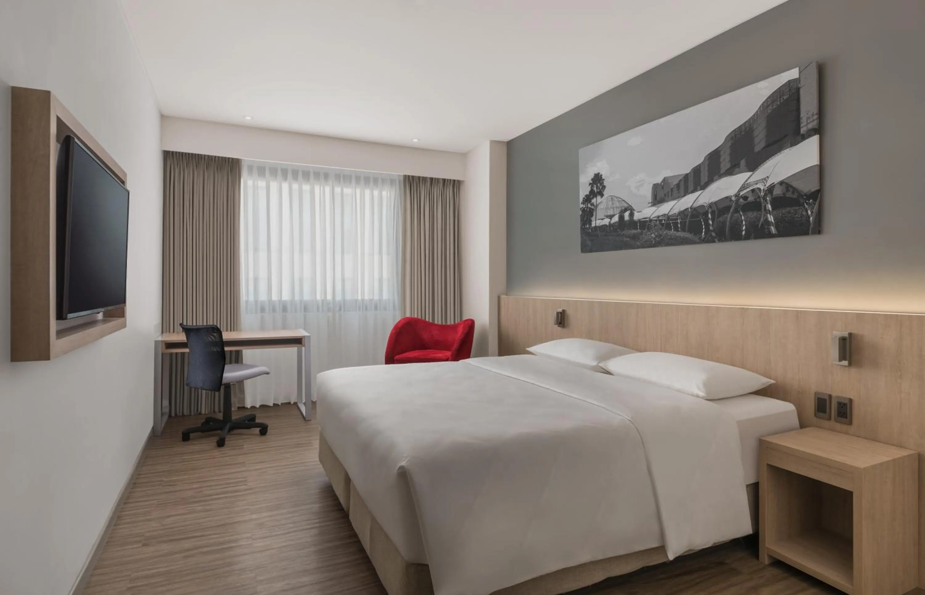 Photo of the whole room, Bed in Park Inn by Radisson North Edsa