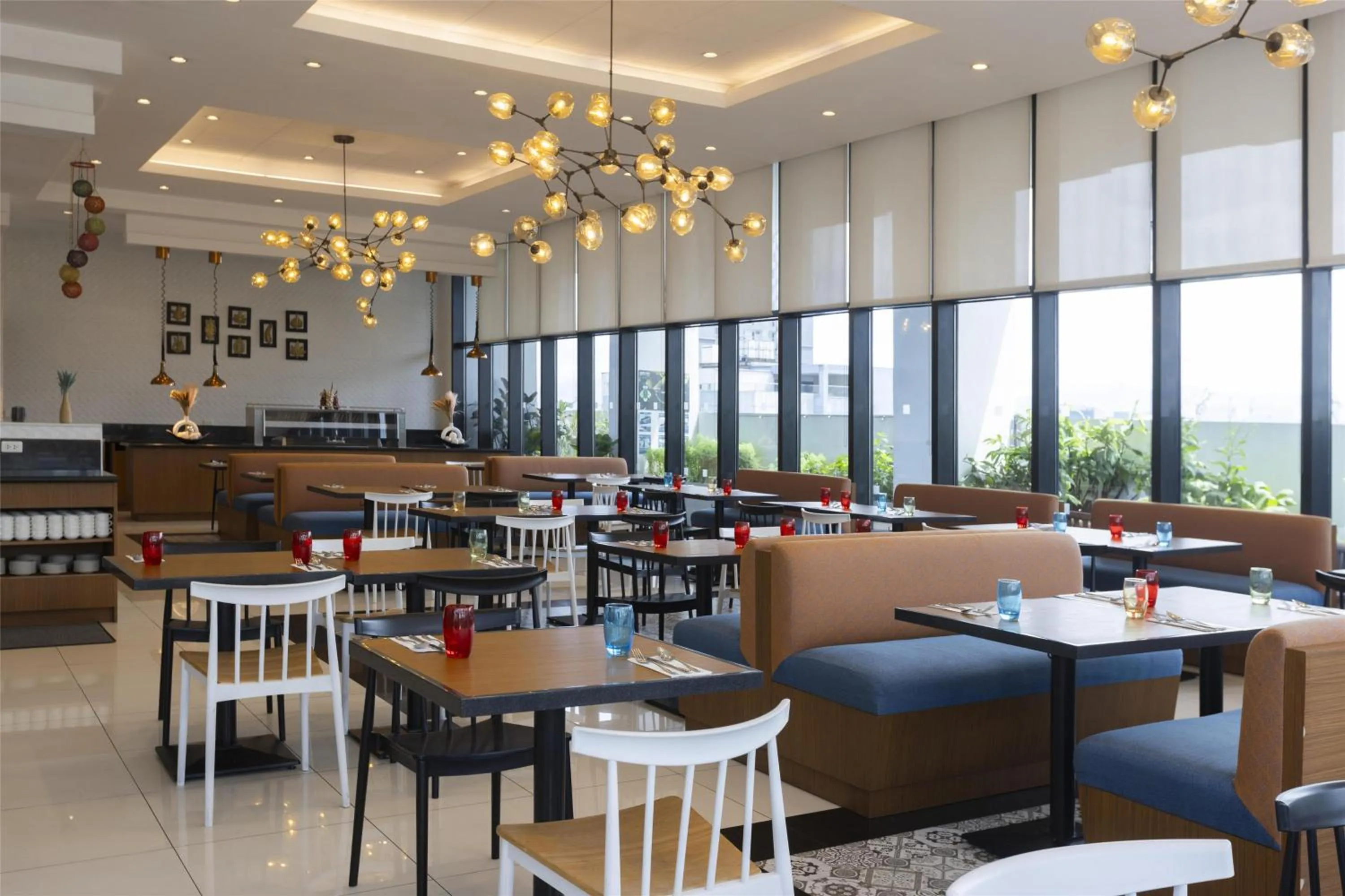 Restaurant/places to eat in Park Inn by Radisson North Edsa