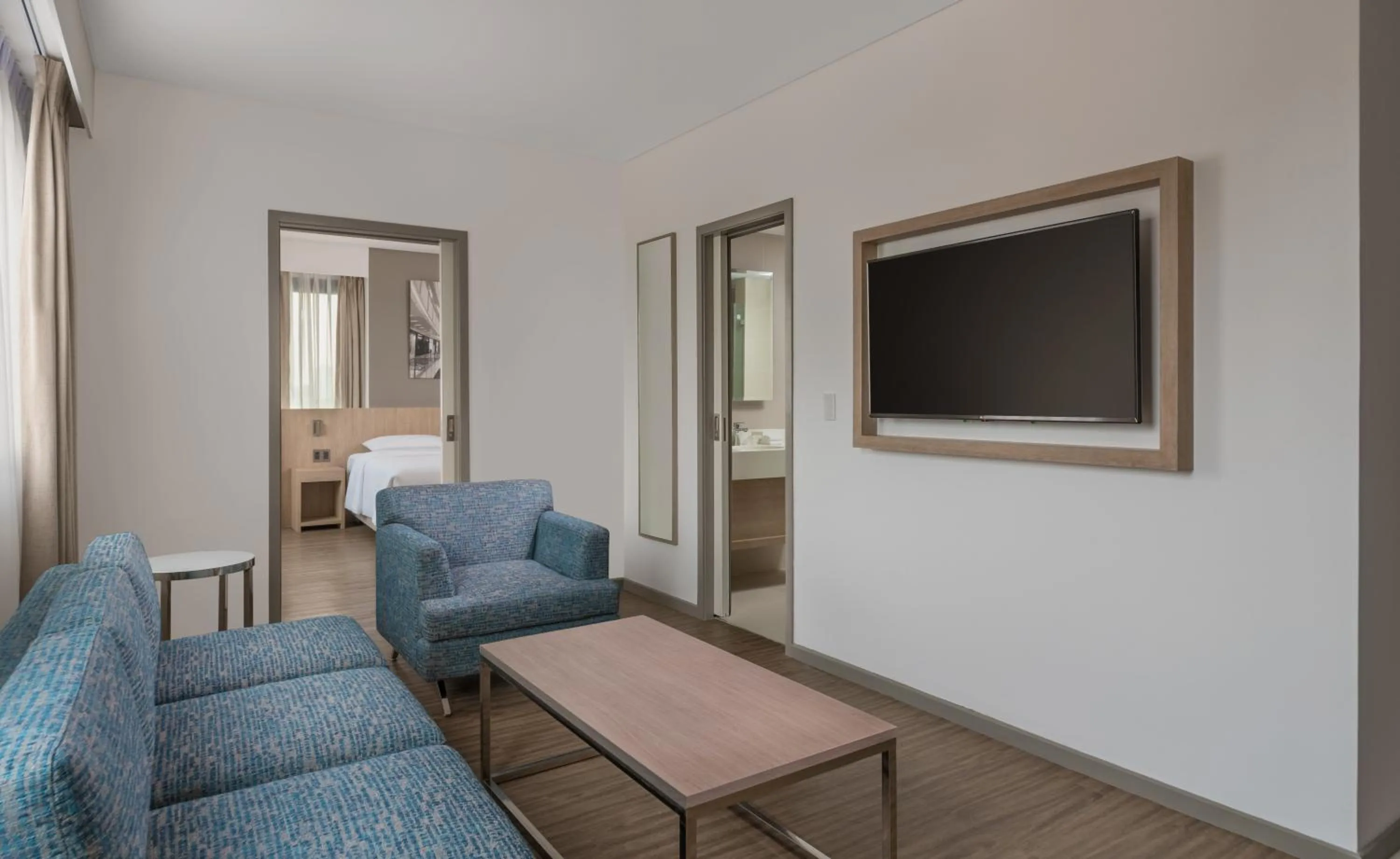 TV and multimedia in Park Inn by Radisson North Edsa