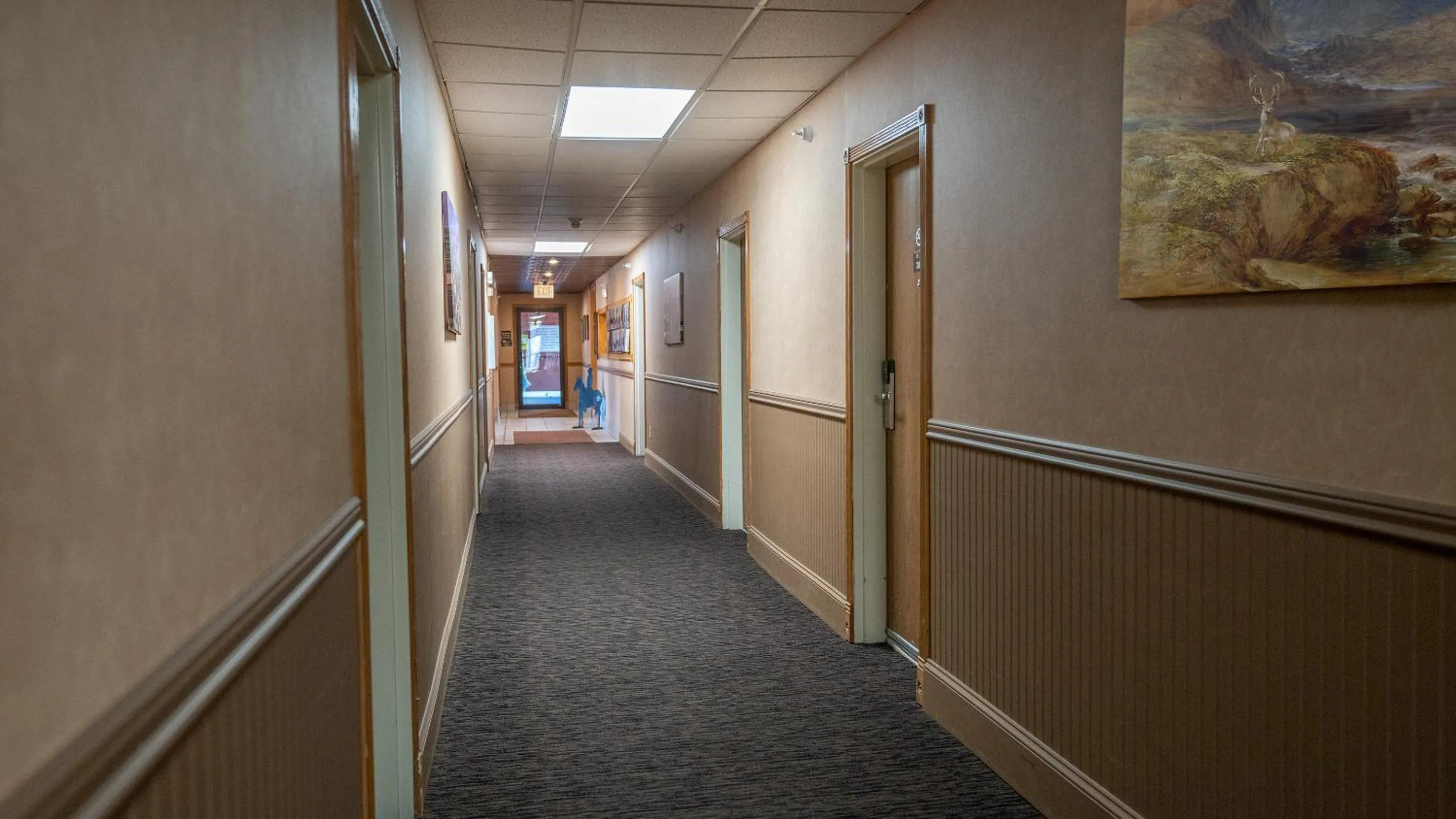 Facade/entrance in Miles City Hotel