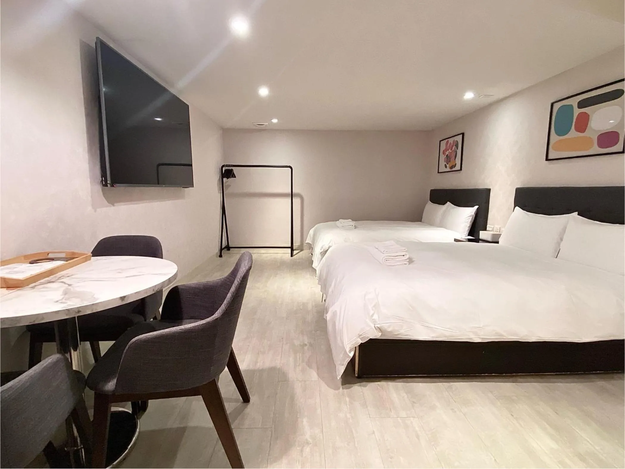 Bed in Members Hotel at Taipei 101