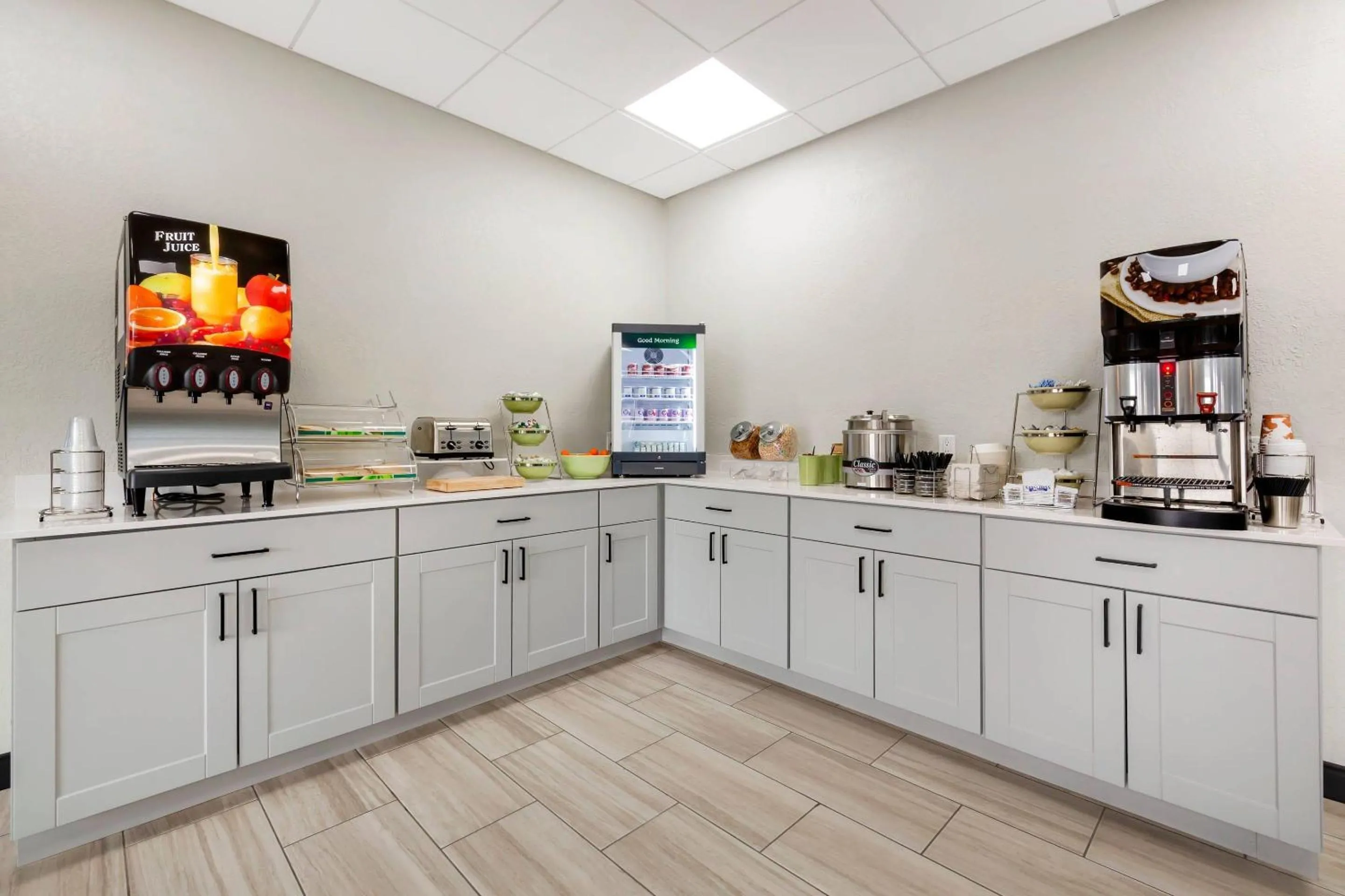 Breakfast in Quality Inn Dillon I-15