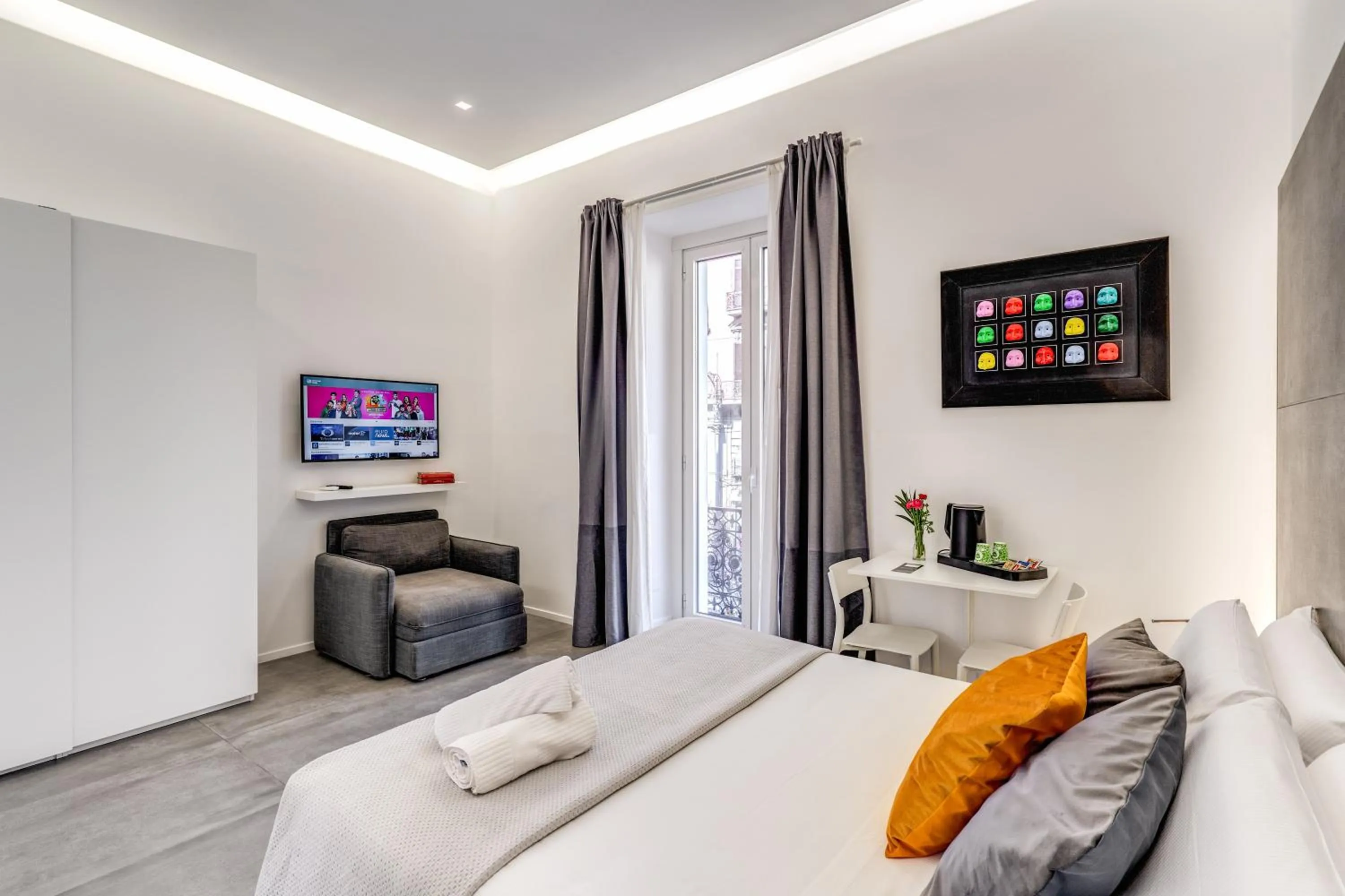 Bed in Gallery Suite Naples