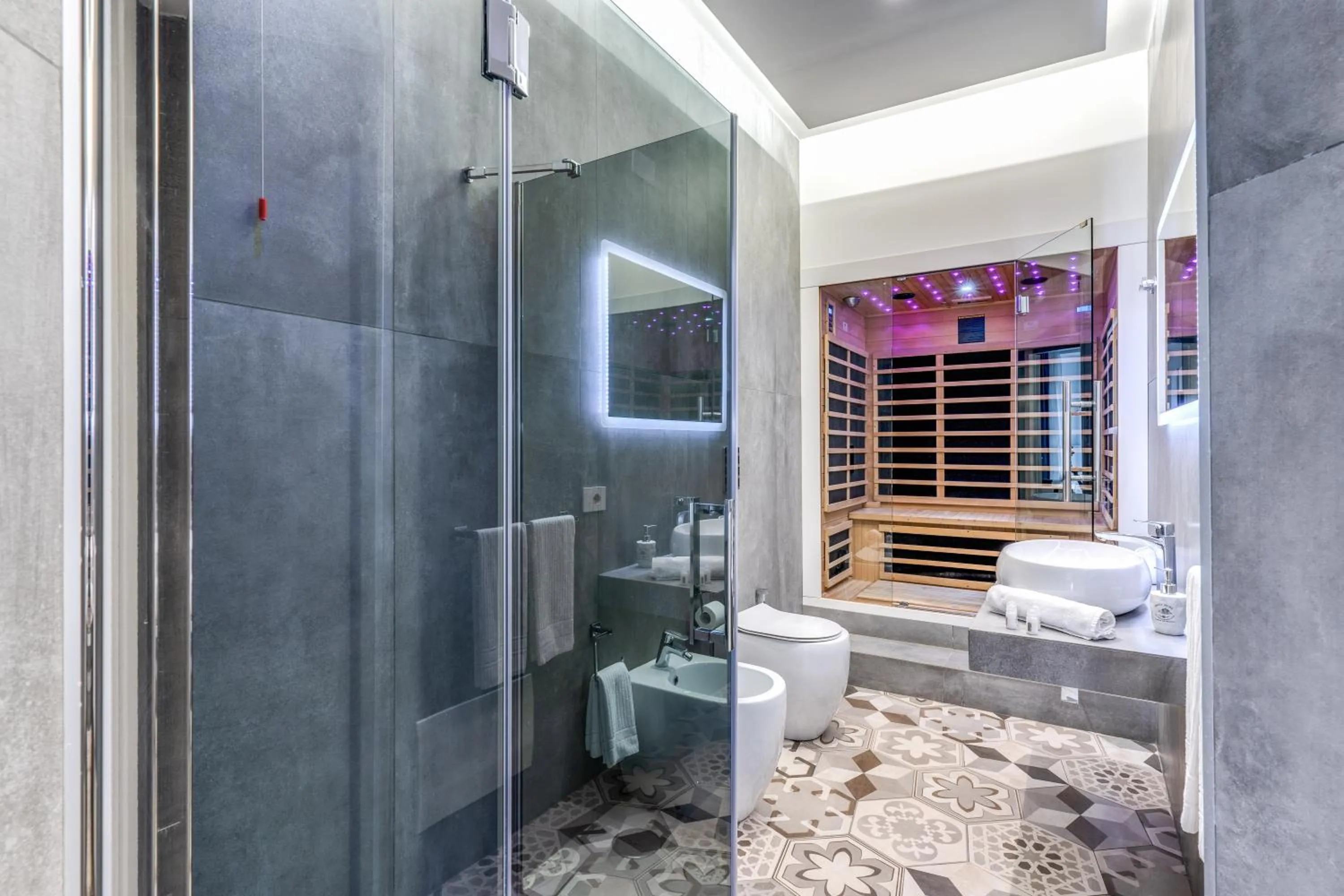 Shower in Gallery Suite Naples