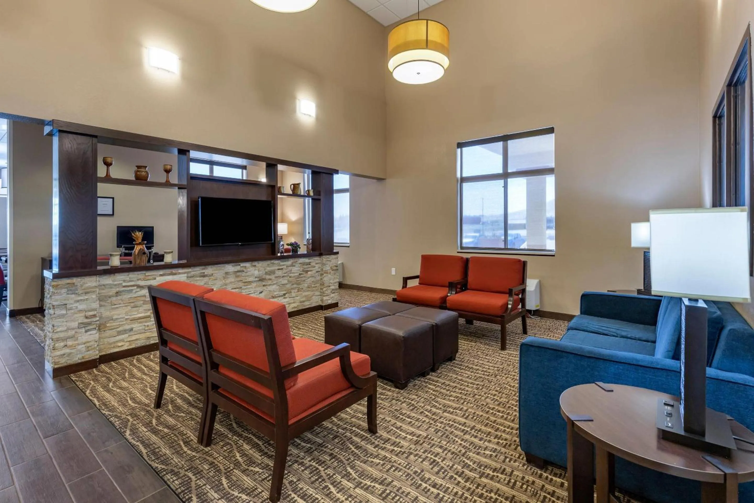 Lobby or reception in Comfort Inn & Suites Gateway to Glacier National Park