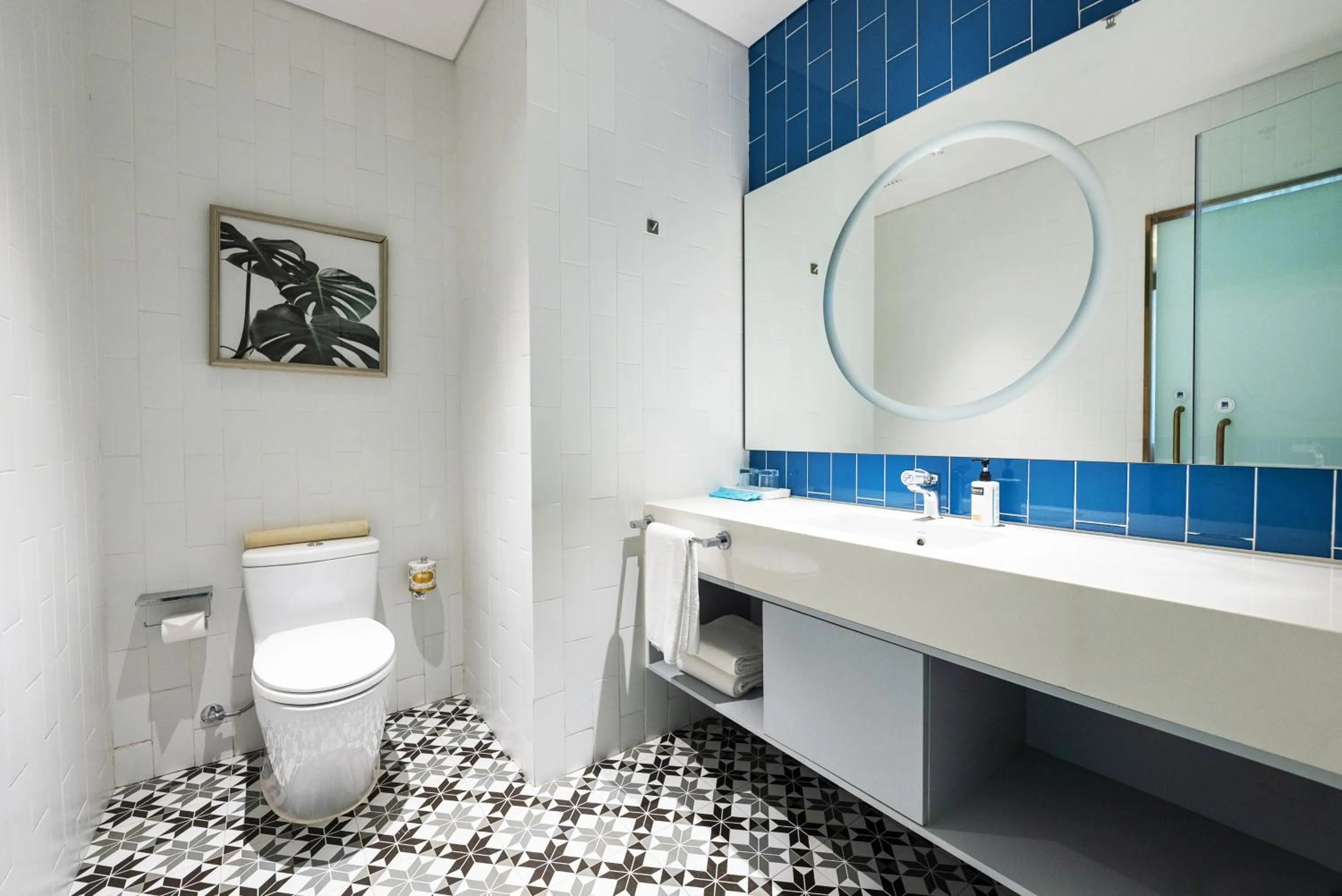 Toilet in Holiday Inn Express Beijing Badaling by IHG