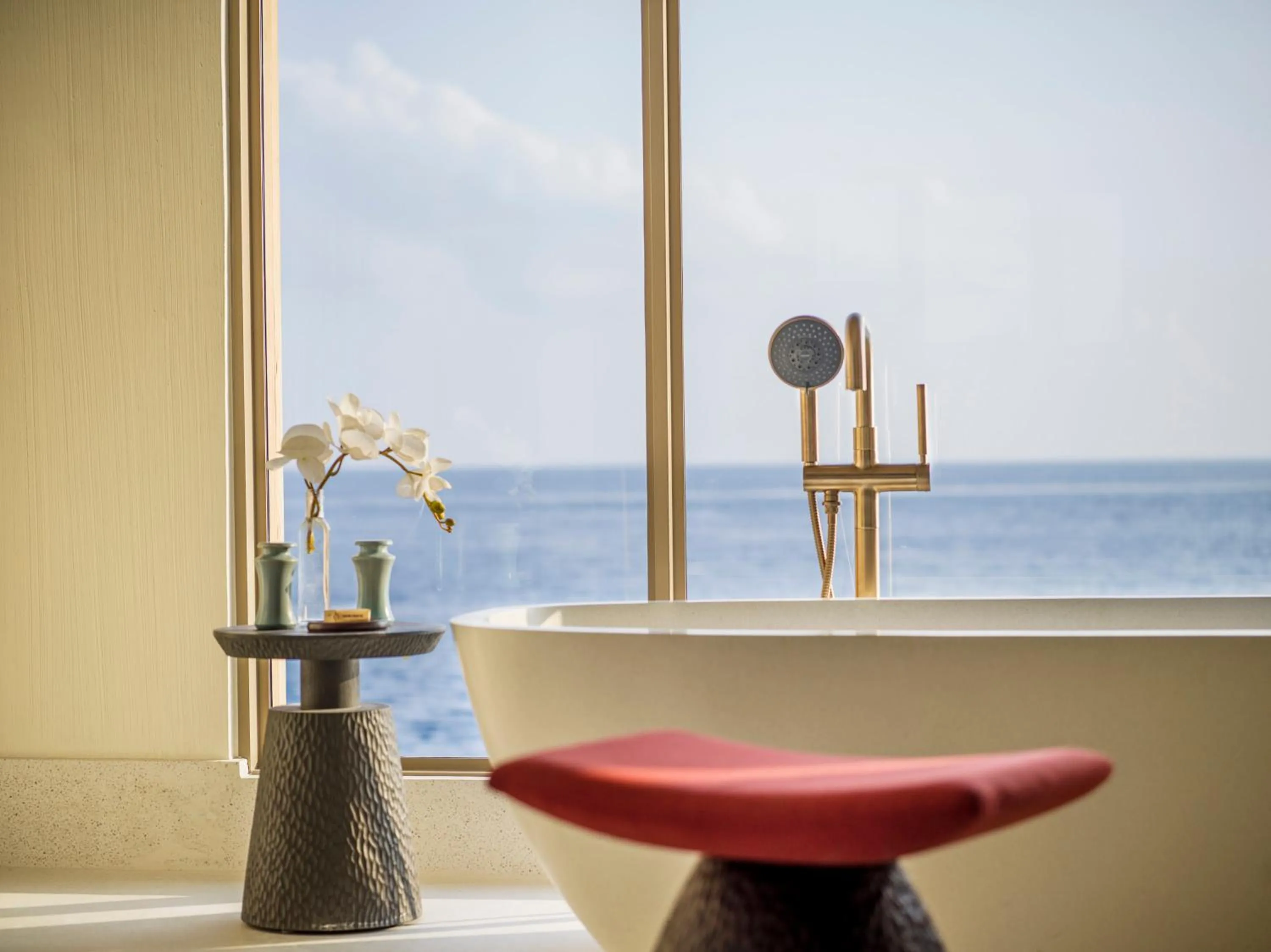 Photo of the whole room in Intercontinental Maldives Maamunagau Resort with Club benefits by IHG