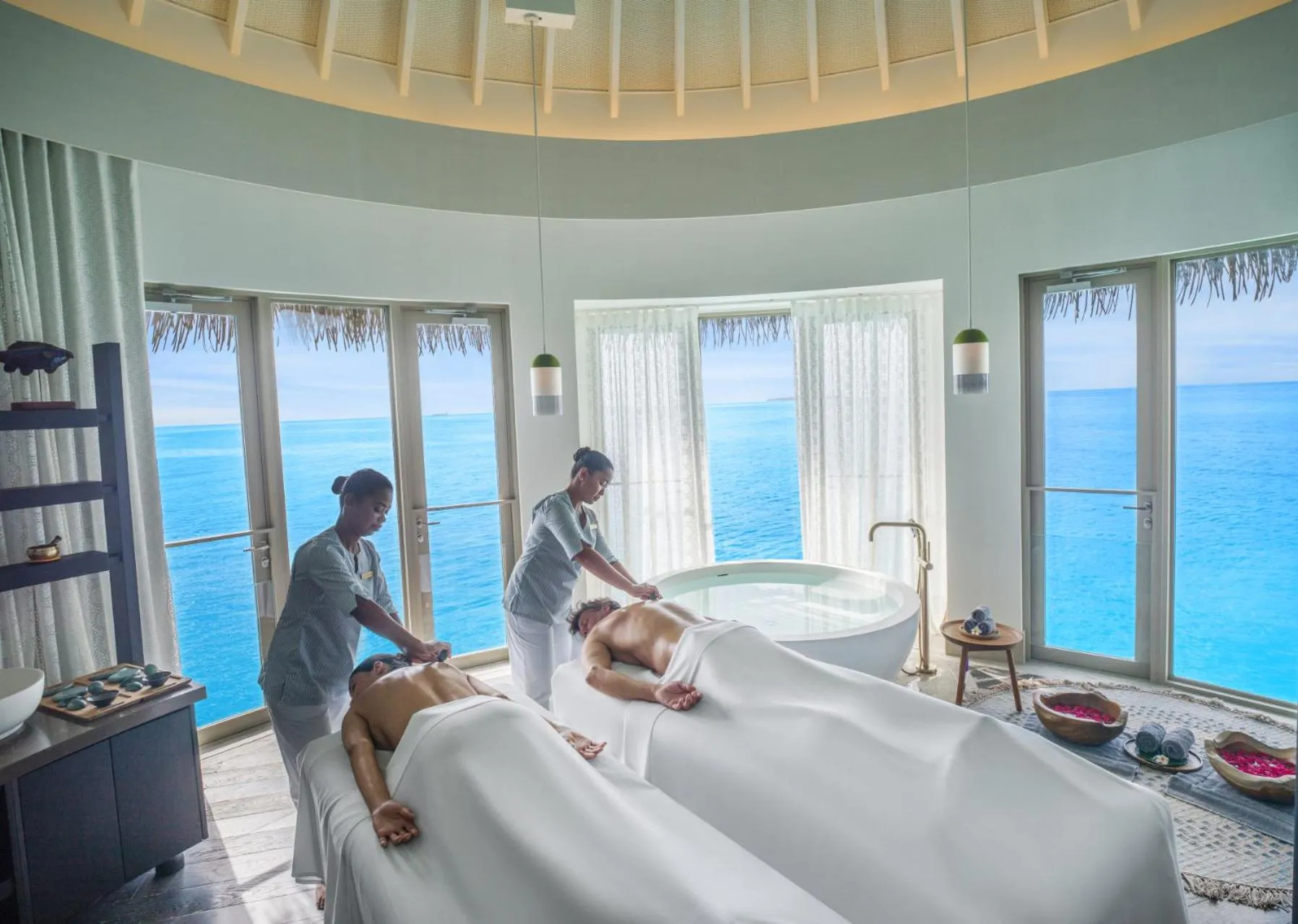 Massage in Intercontinental Maldives Maamunagau Resort with Club benefits by IHG