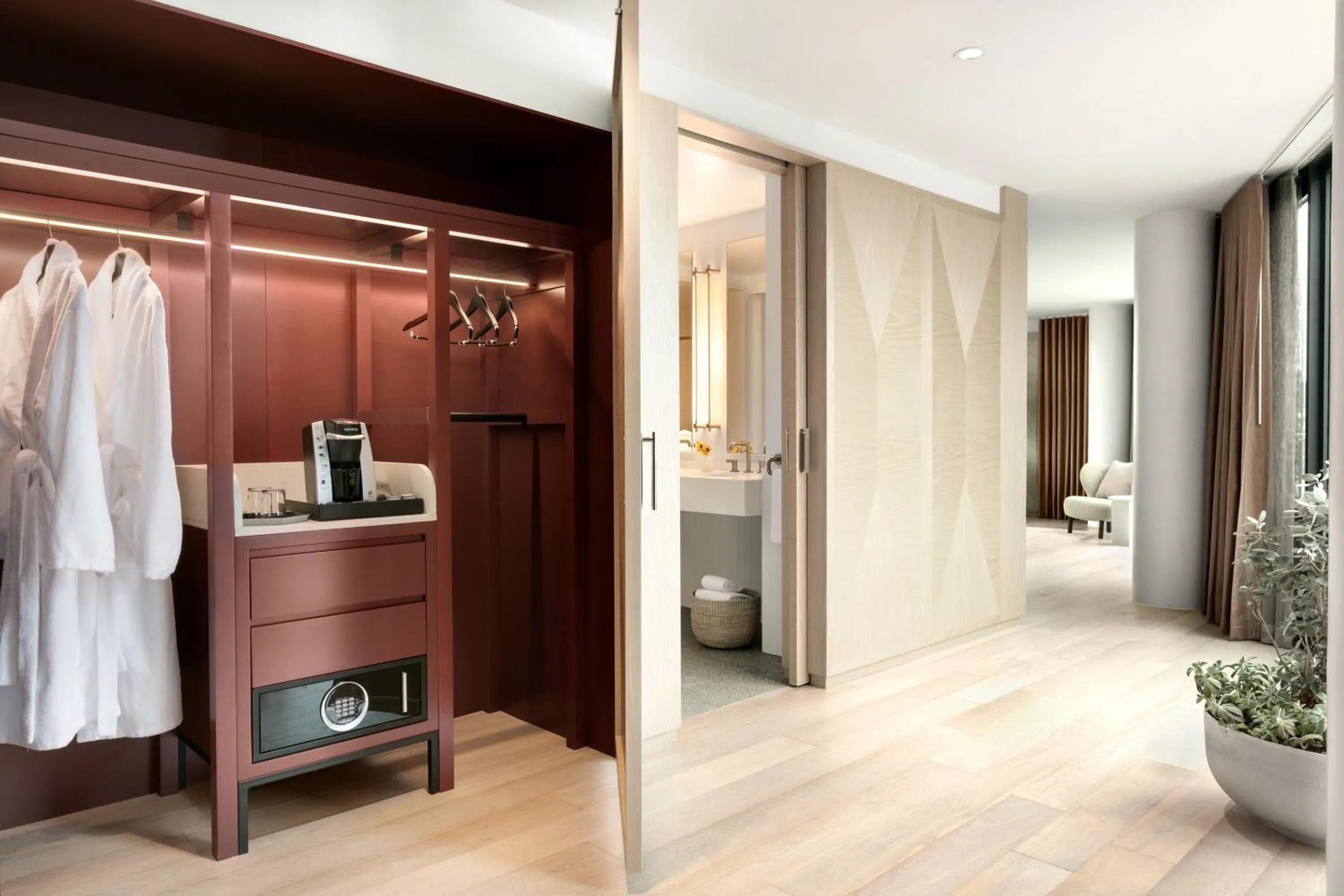 Bedroom, Bed in Hotel Indigo - Williamsburg - Brooklyn by IHG