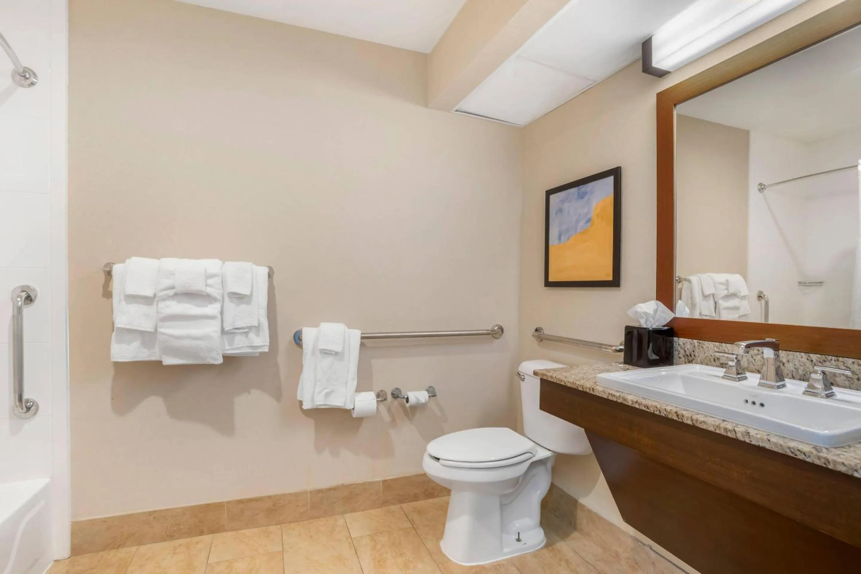 Bedroom in Comfort Suites Gastonia - Charlotte