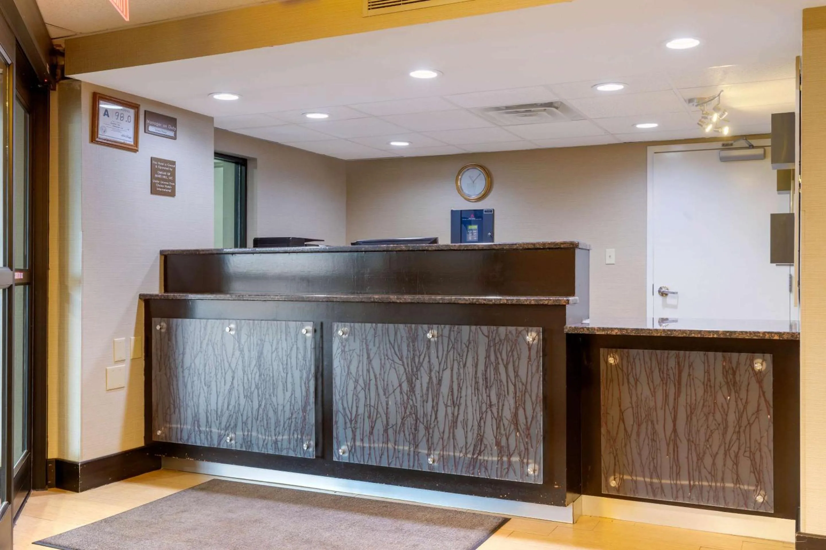 Lobby or reception in Comfort Inn North of Asheville
