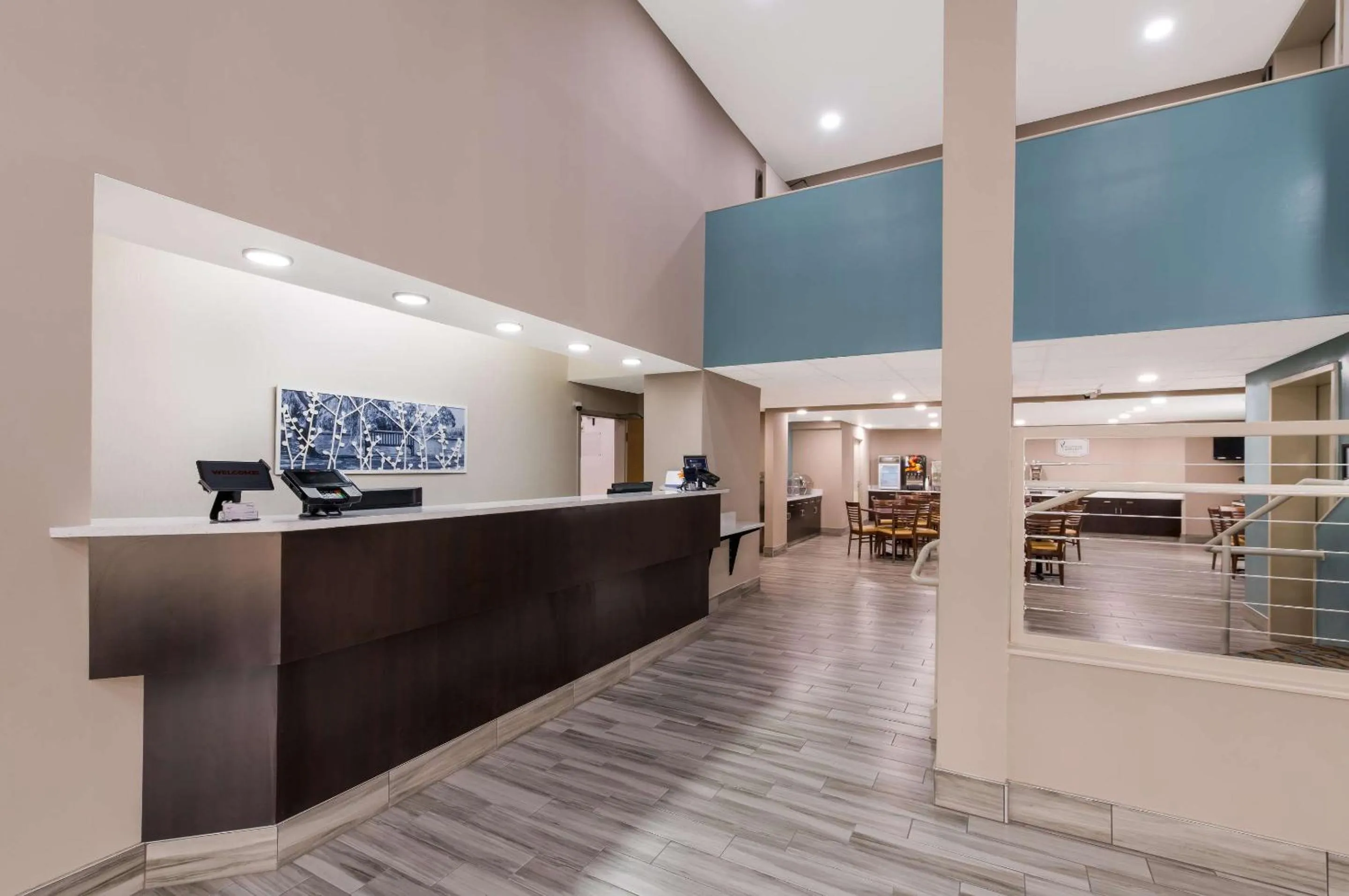 Lobby or reception in Sleep Inn Northlake