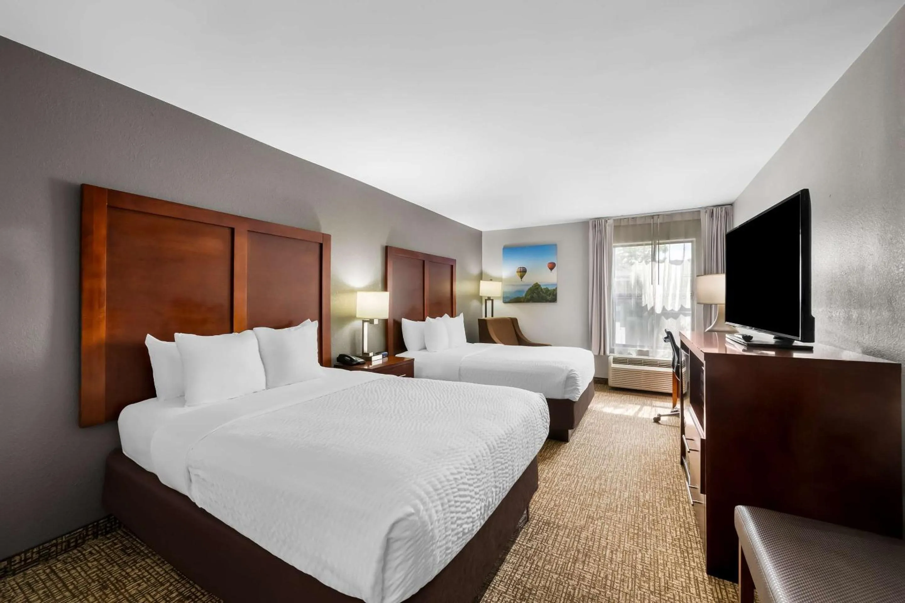 Bedroom, Bed in Comfort Inn Apex - Holly Springs