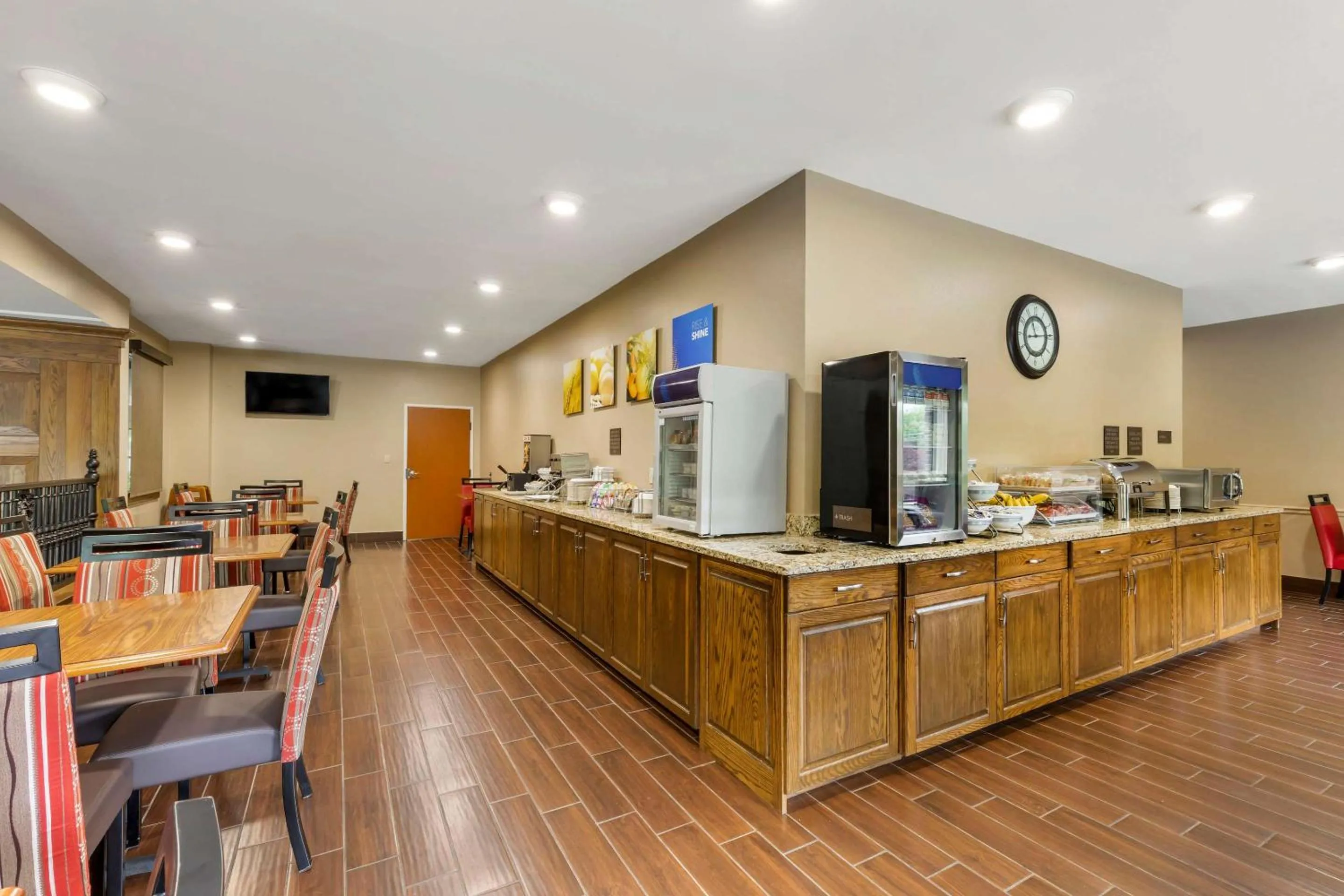 Breakfast in Comfort Suites Boone - University Area