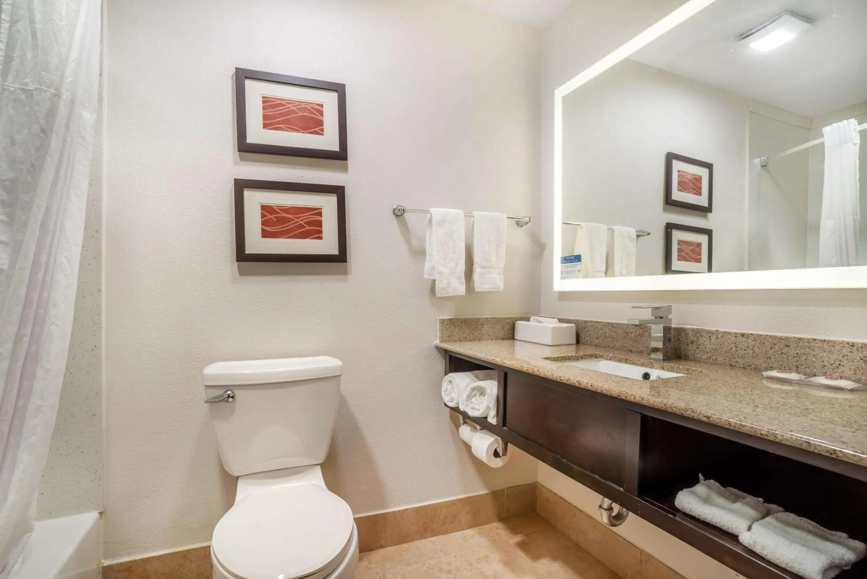 Bedroom in Comfort Inn & Suites Lake Norman