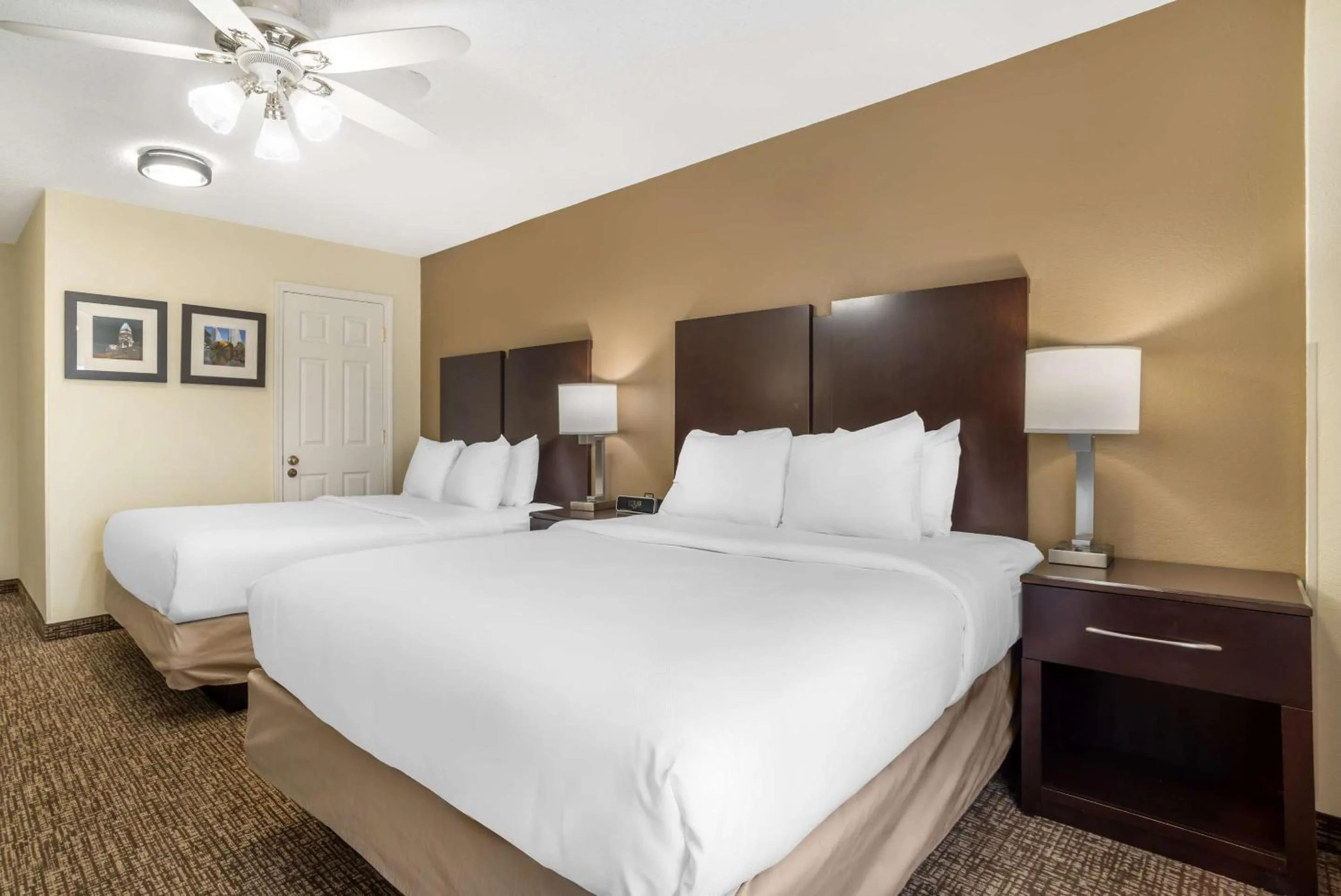 Bedroom, Bed in Comfort Inn & Suites Lake Norman