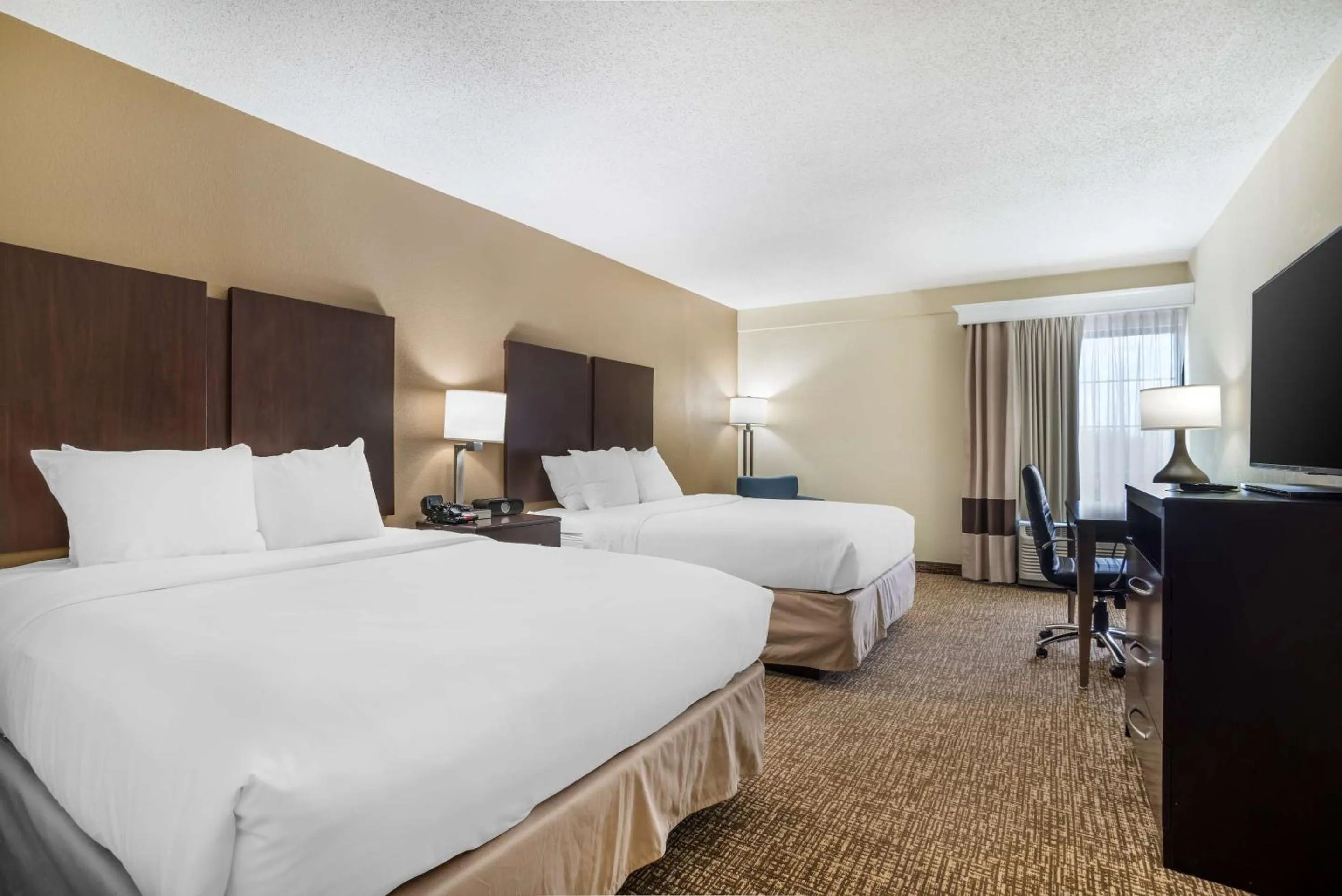 Bedroom, Bed in Comfort Inn & Suites Lake Norman