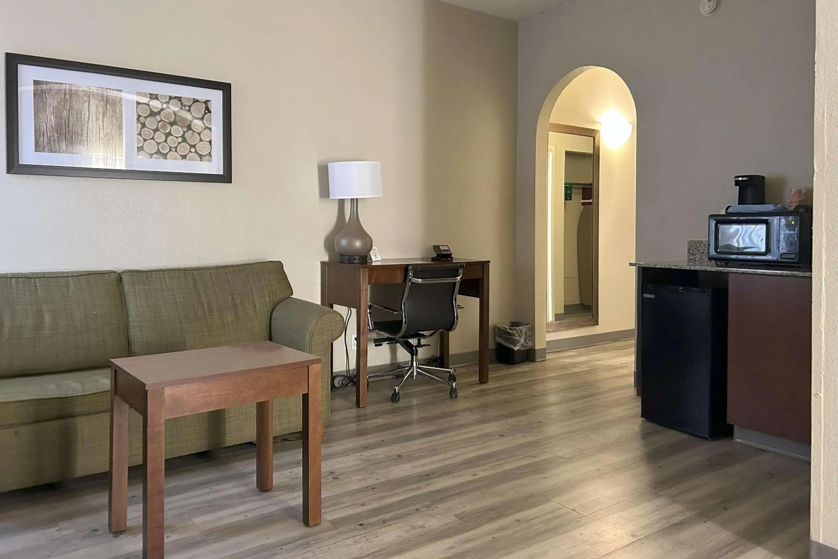 Bedroom in Quality Inn & Suites Tarboro - Kingsboro