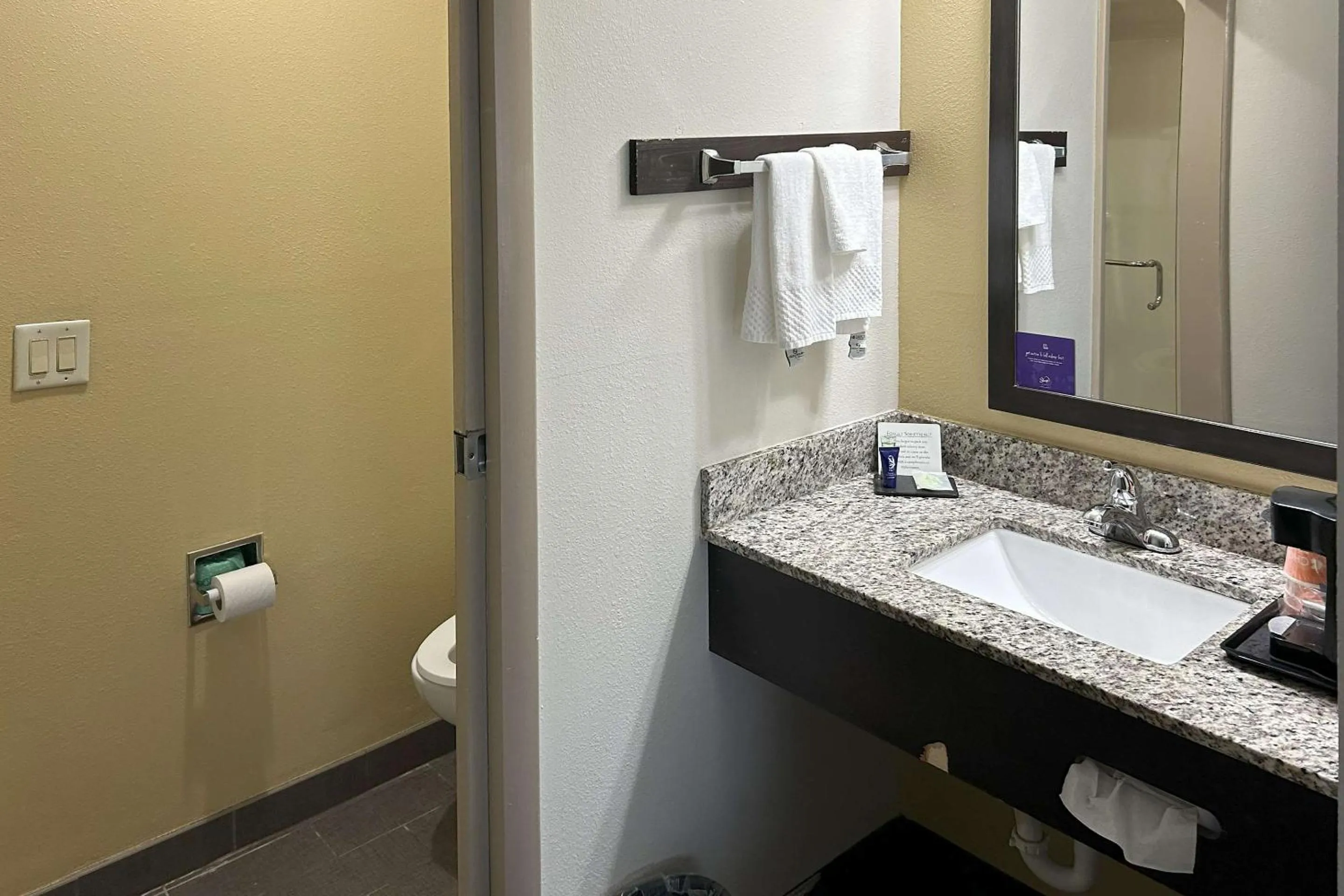 Bedroom in Sleep Inn Wilson near I-95