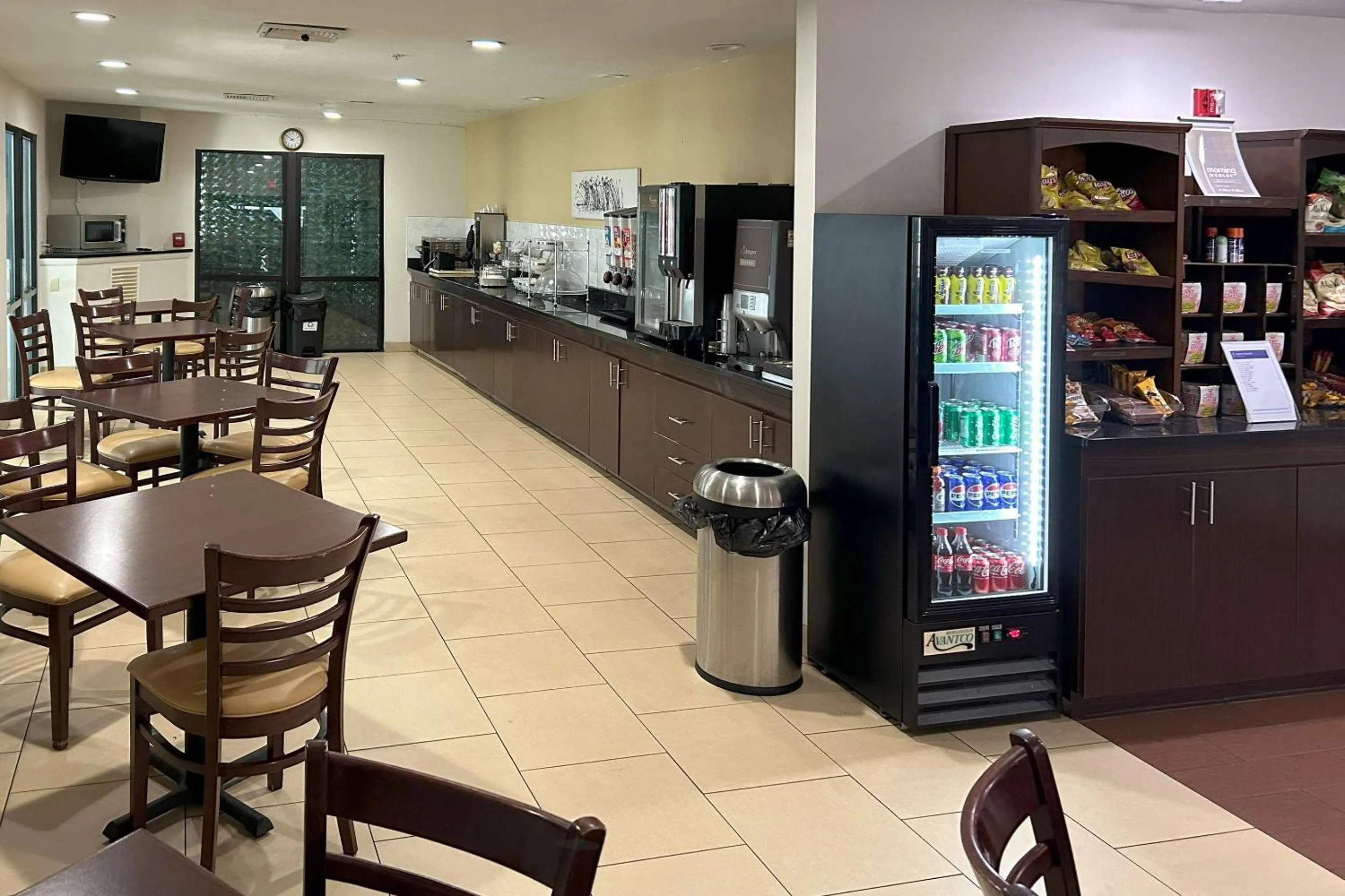 Breakfast in Sleep Inn Wilson near I-95