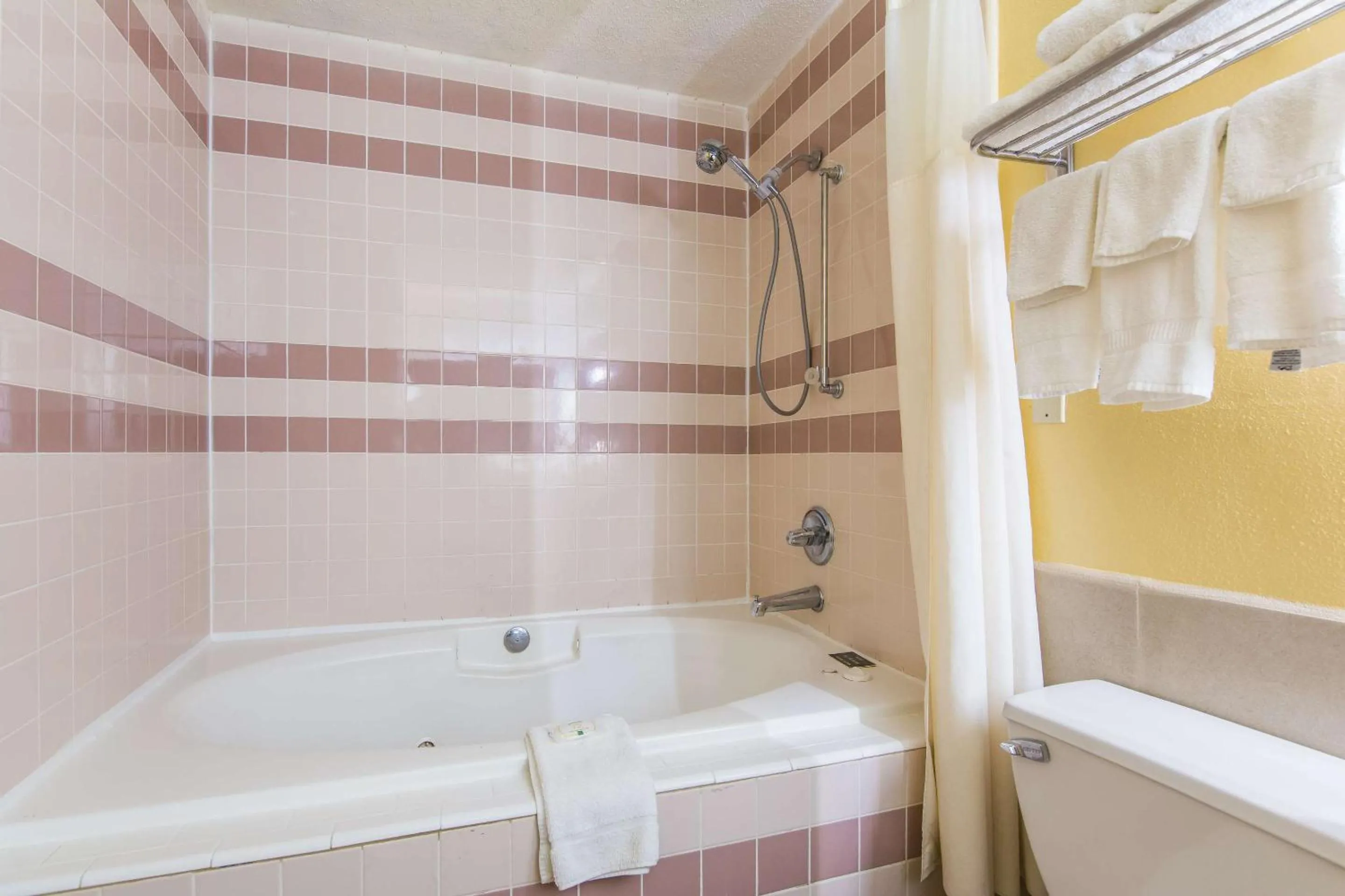 Bedroom in Quality Inn Kings Mountain