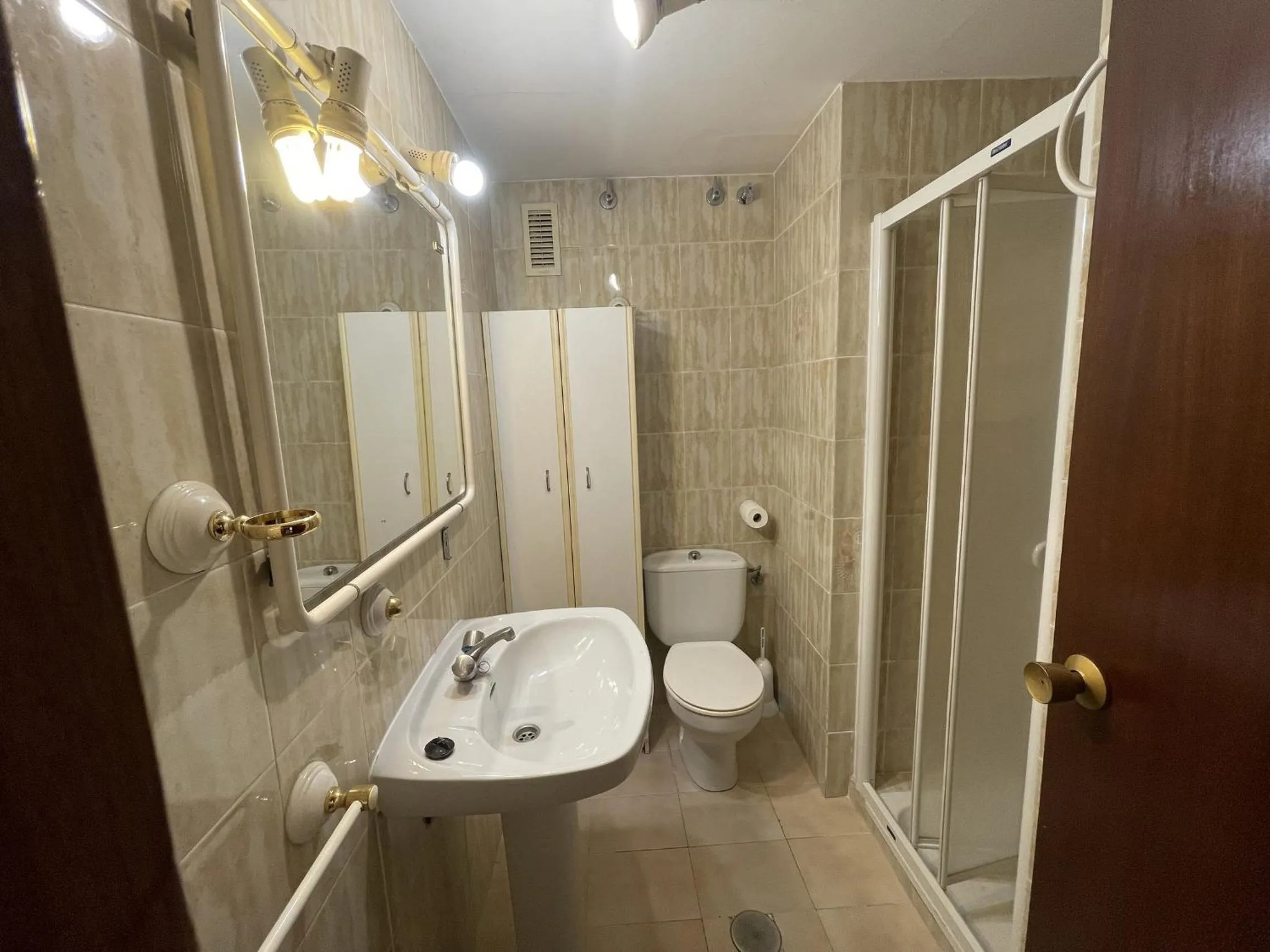 Bathroom in PV20A, Gran apartamento en el centro con vistas al mar