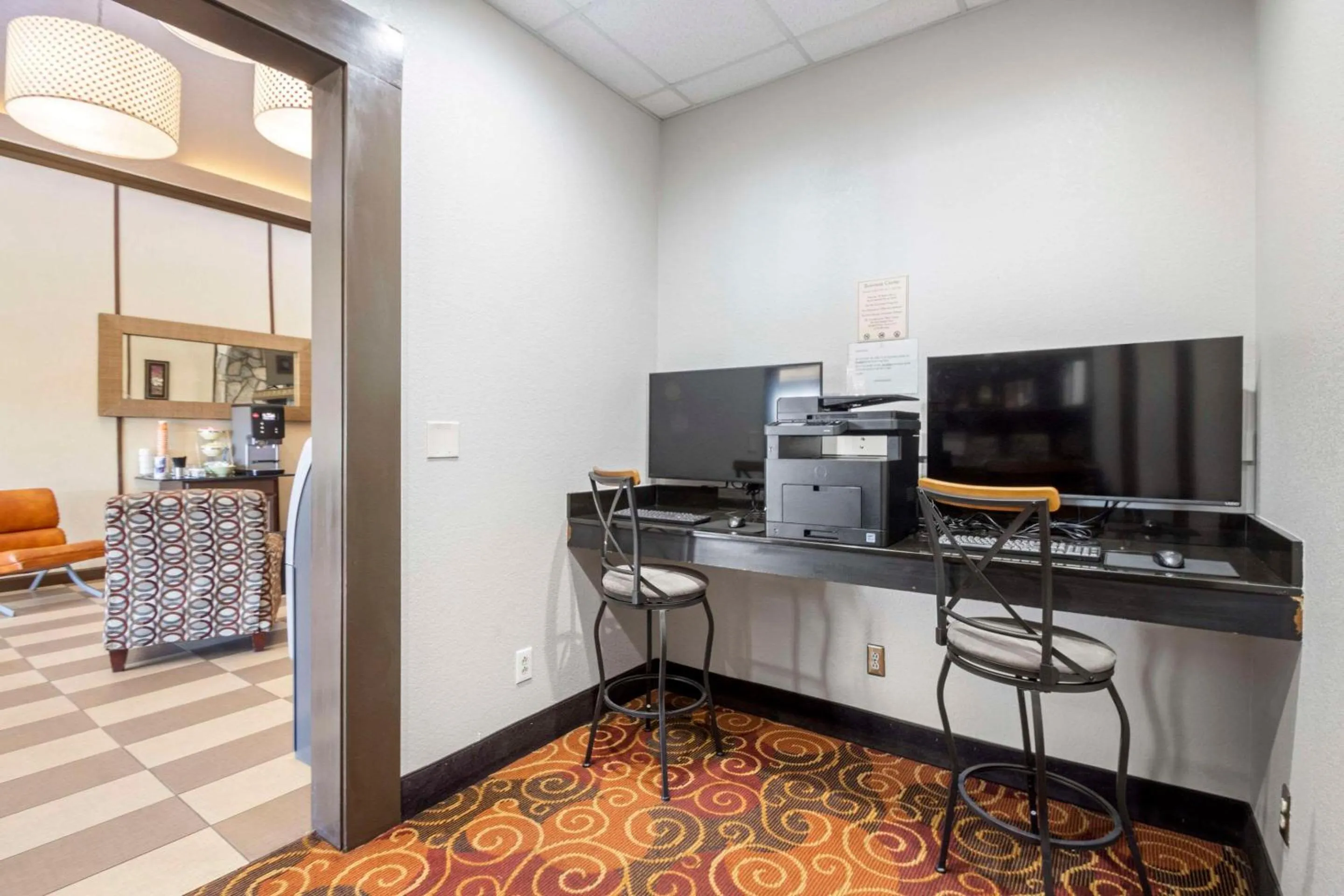 Business facilities in Quality Suites Hickory South