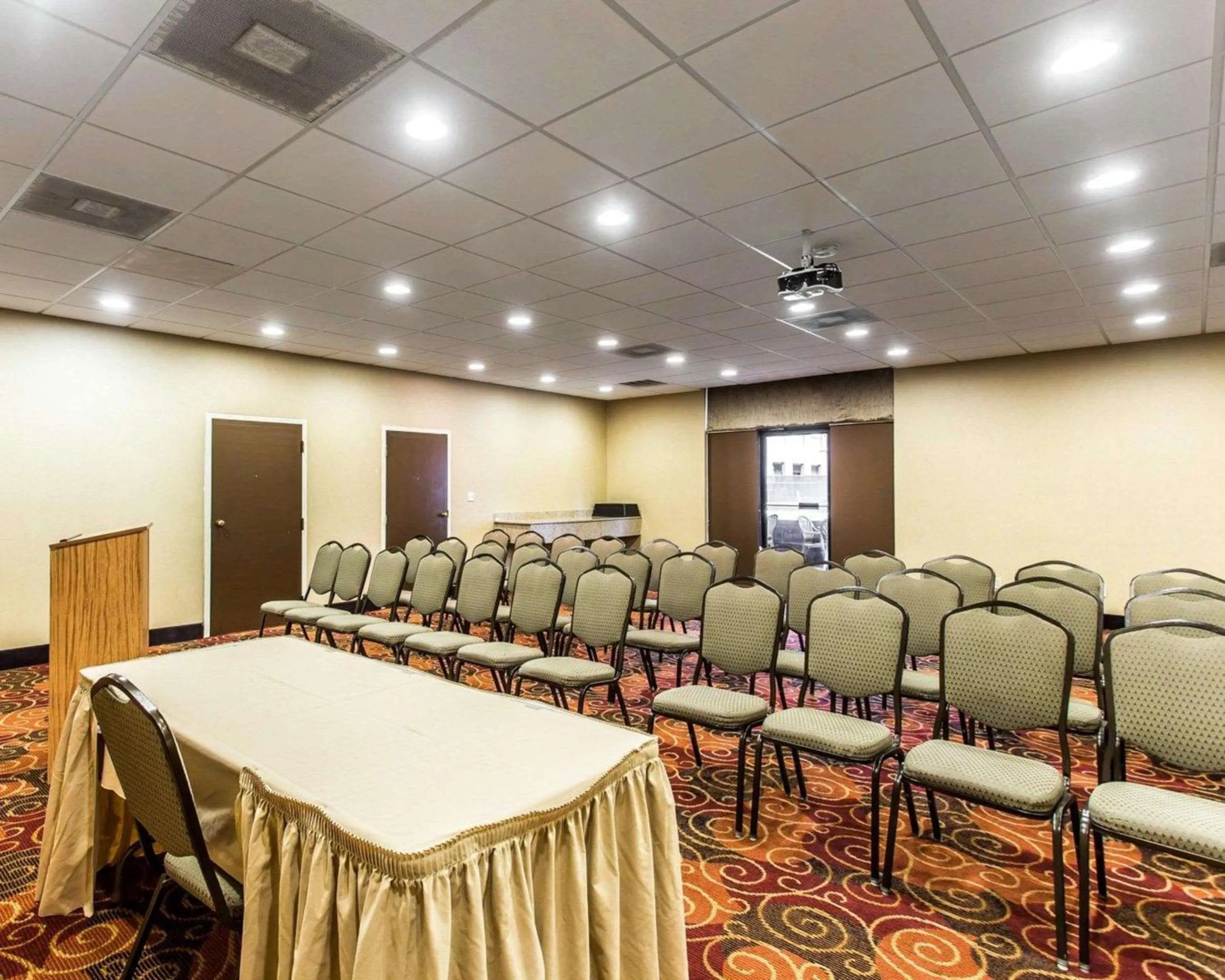 Meeting/conference room in Quality Suites Hickory South