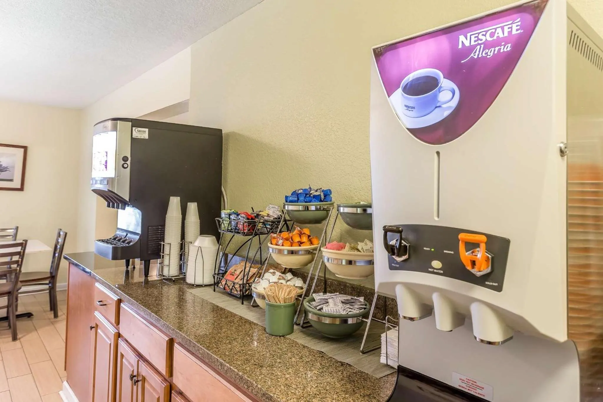 Breakfast in Quality Inn Carolina Oceanfront