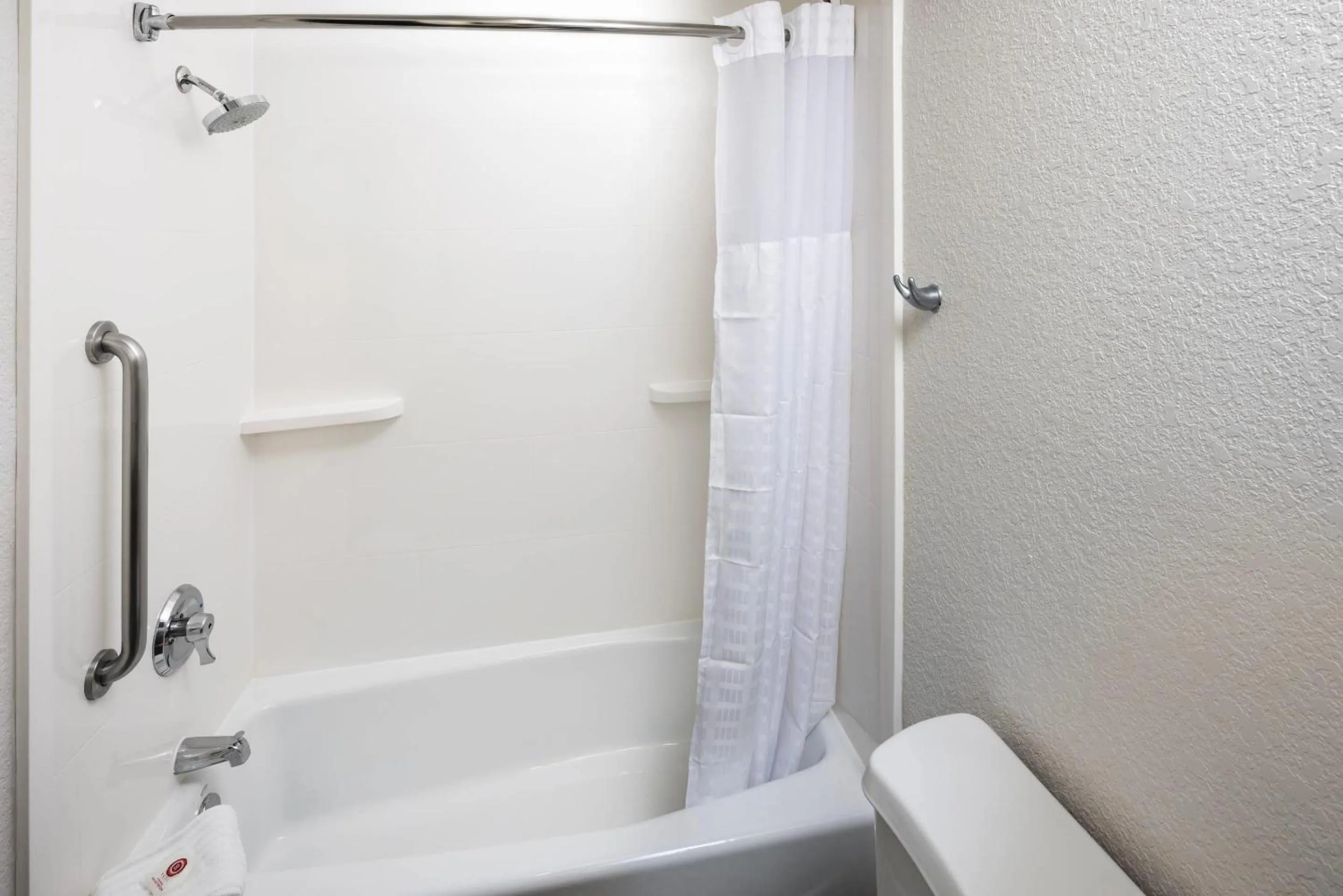 Bedroom in Comfort Suites Outlet Center