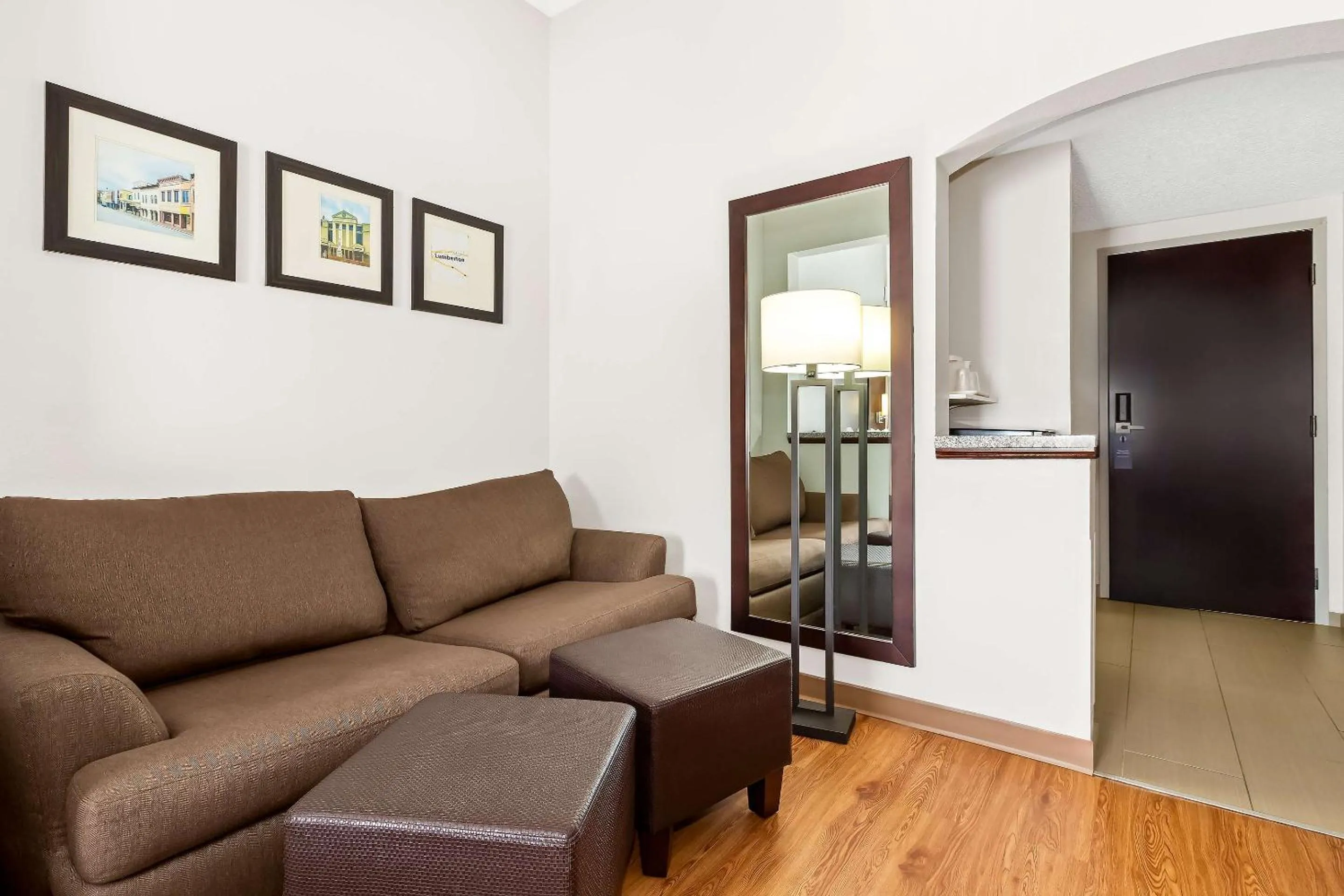 Bedroom in Comfort Suites Lumberton North