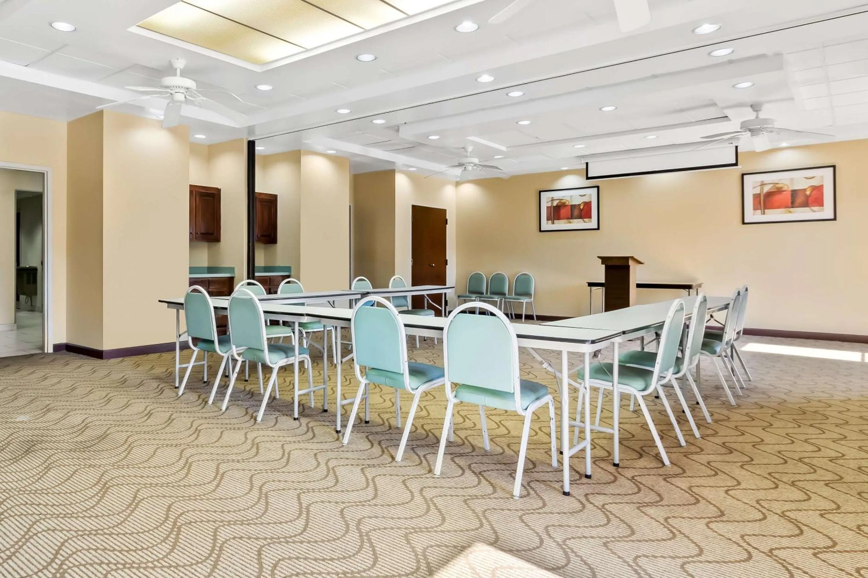 Meeting/conference room in Comfort Suites Lumberton North